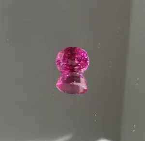 2.02cts. GORGEOUS! SPARKLING DEEP PINK LAB CREATED SAPPHIRE