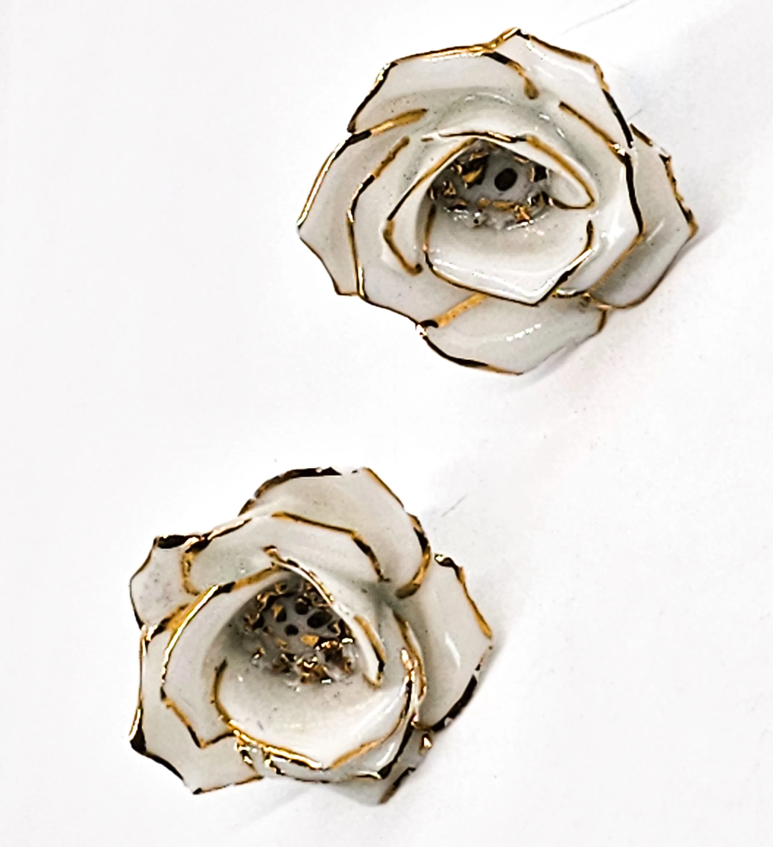 24kt gold rimmed antique white china rose screw back earrings