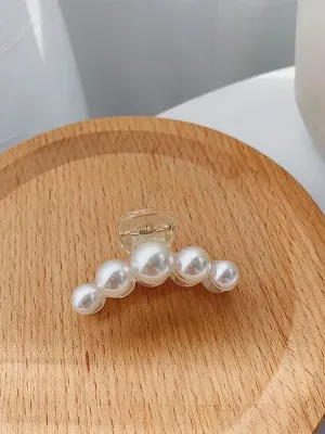 27 Pearl Claw Clip
