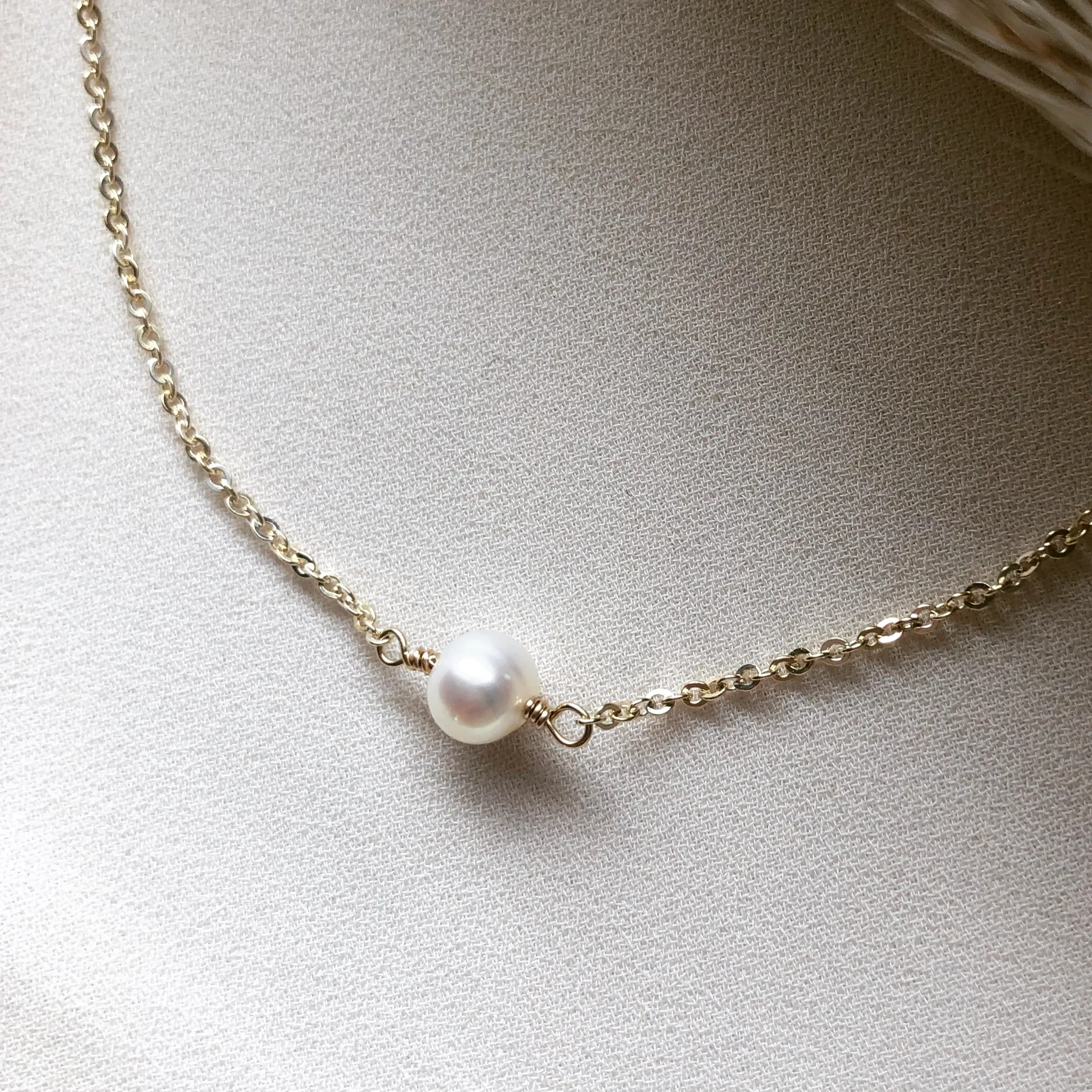 ALISO PEARL NECKLACE