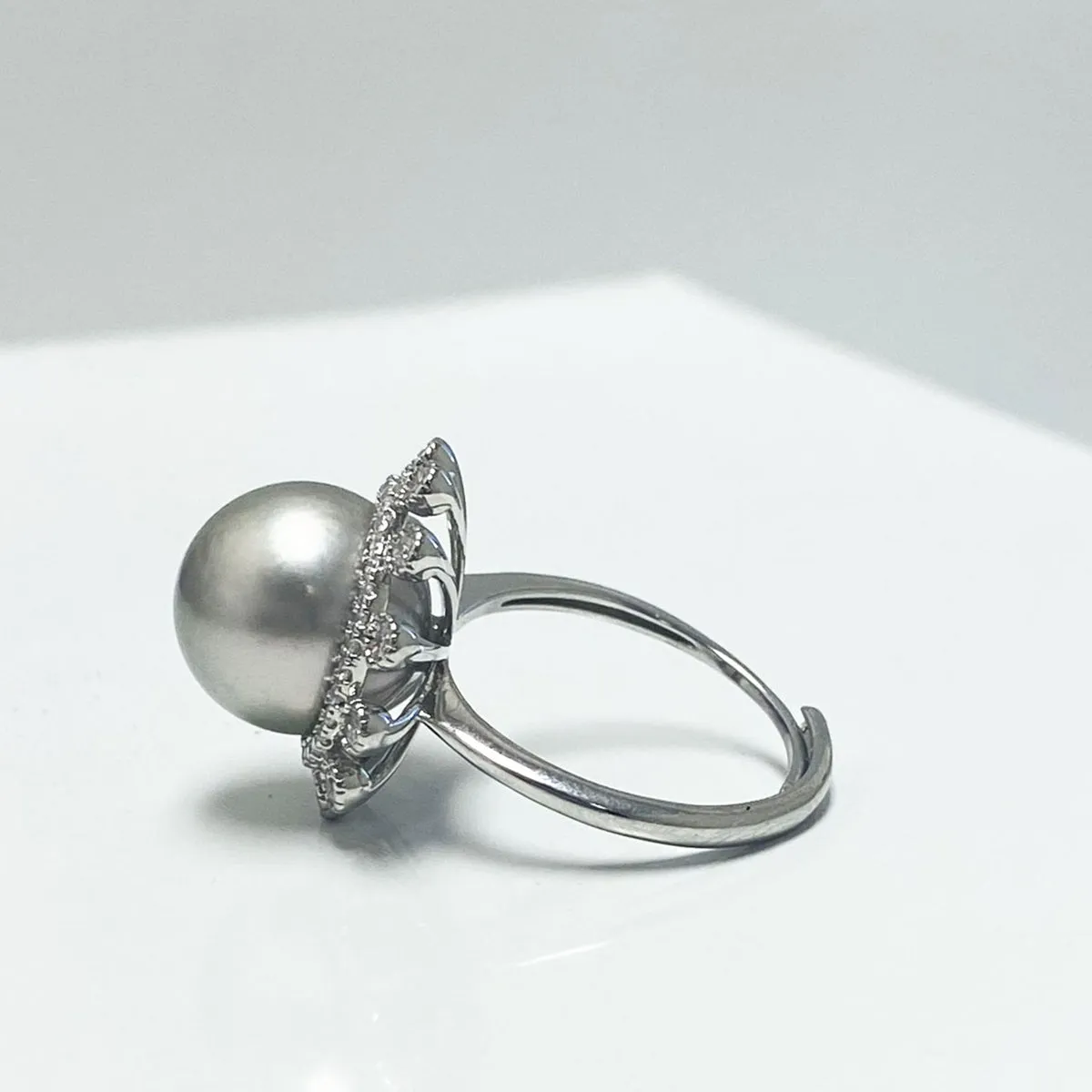 Aurelia Tahitian Pearl Sun Shaped Ring
