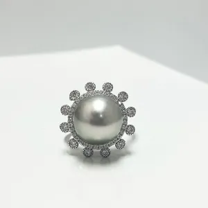 Aurelia Tahitian Pearl Sun Shaped Ring