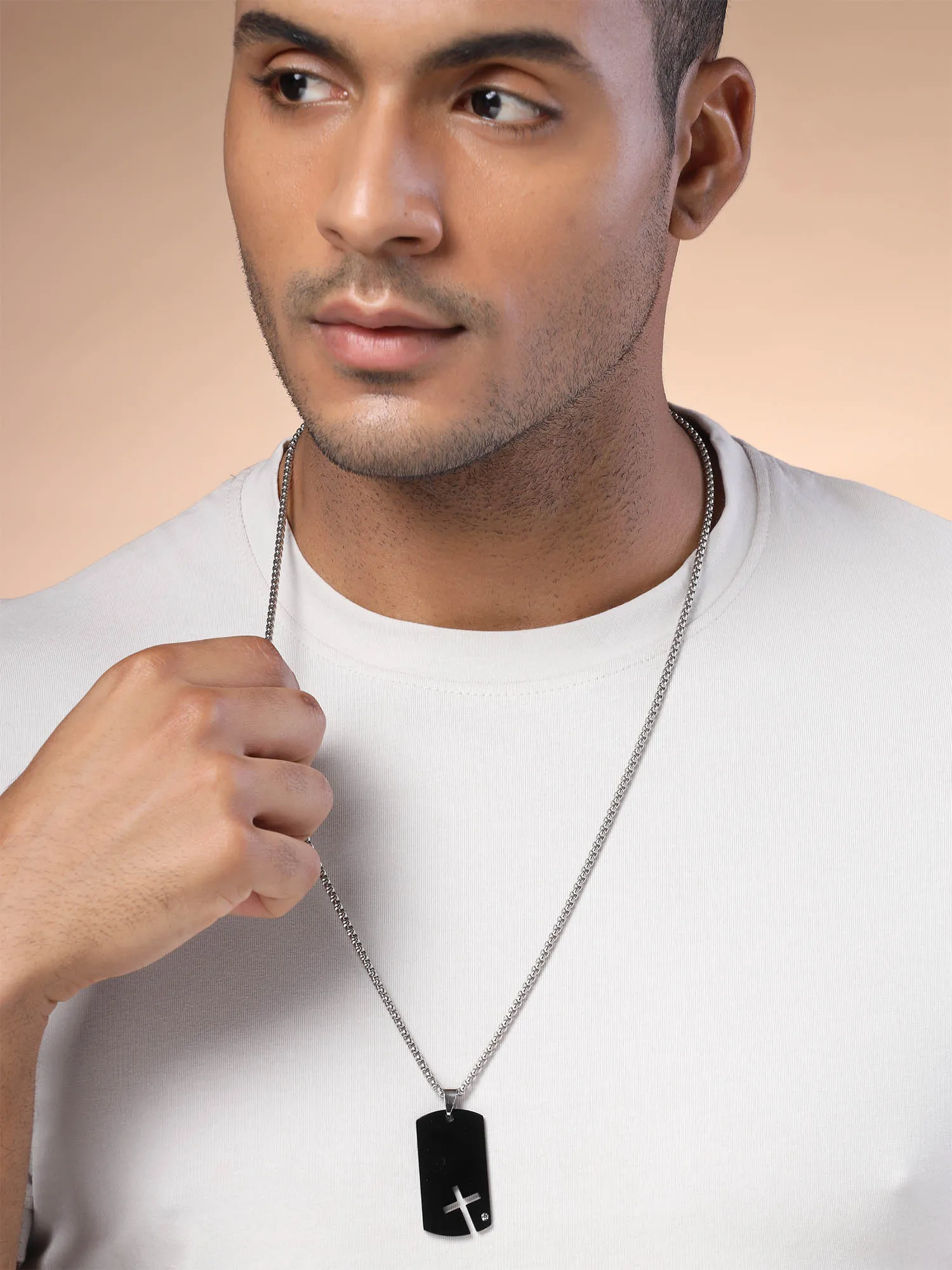 Bohey by KARATCART Silver Plated Black Metal Chain Pendant for Men