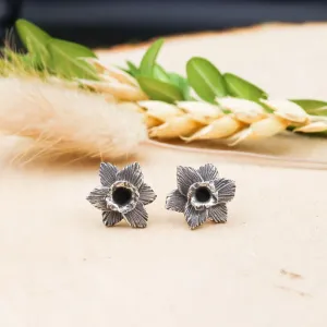Daffodil Flower Stud Earrings