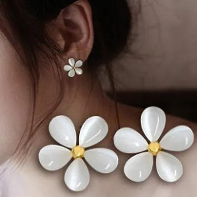 Dainty Daisy With Gold Center Flower Earrings
