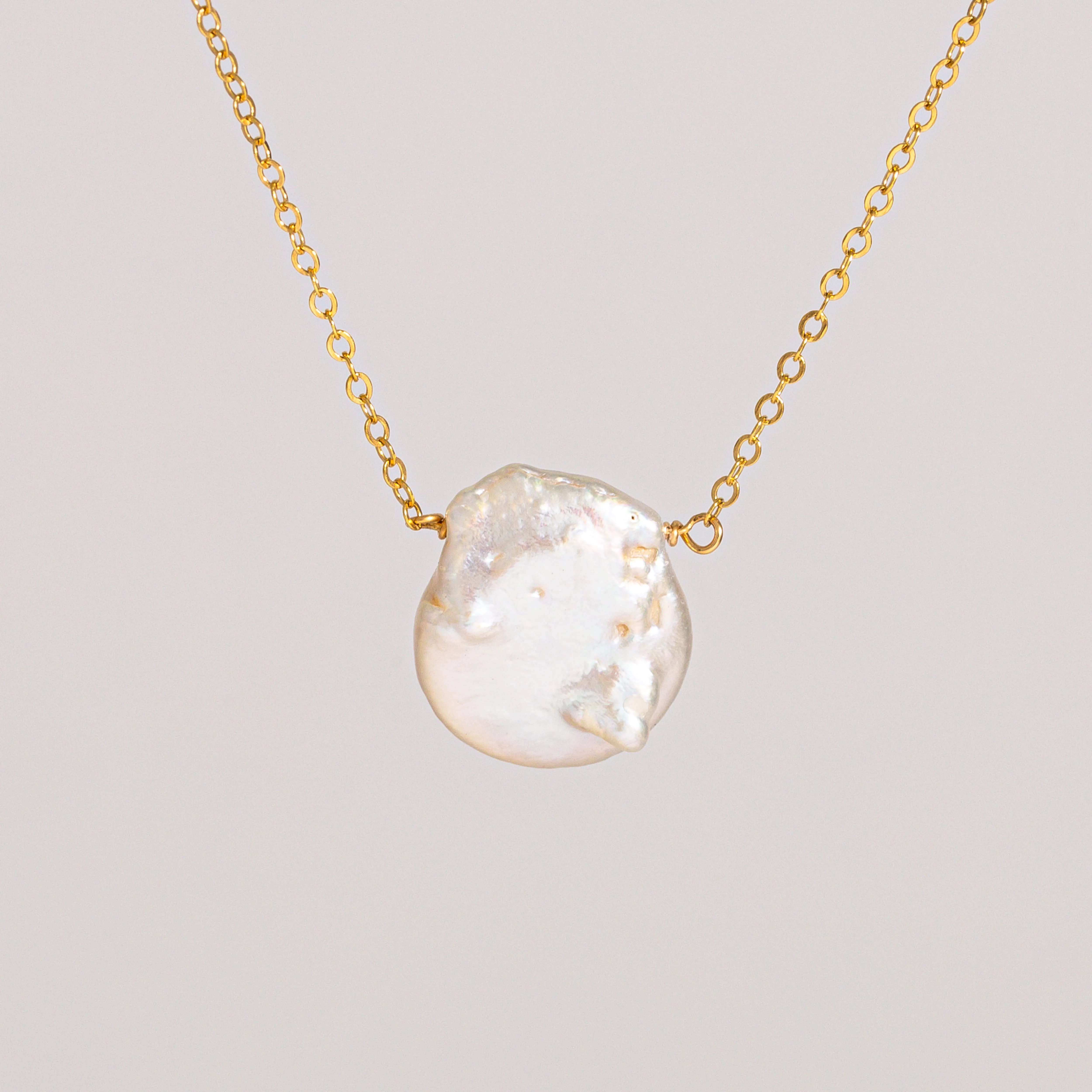 Dainty Freshwater Pearl Pendant Necklace