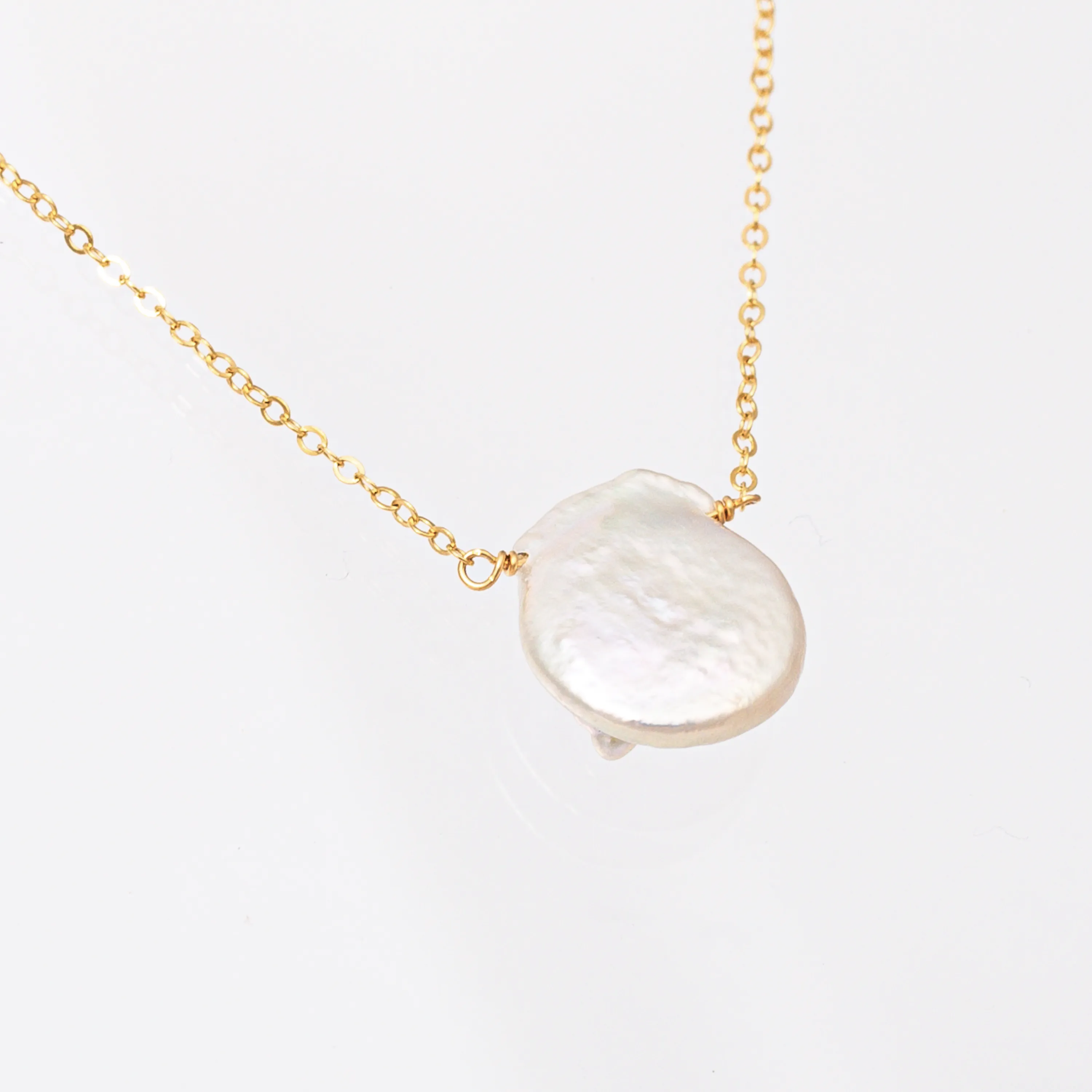 Dainty Freshwater Pearl Pendant Necklace
