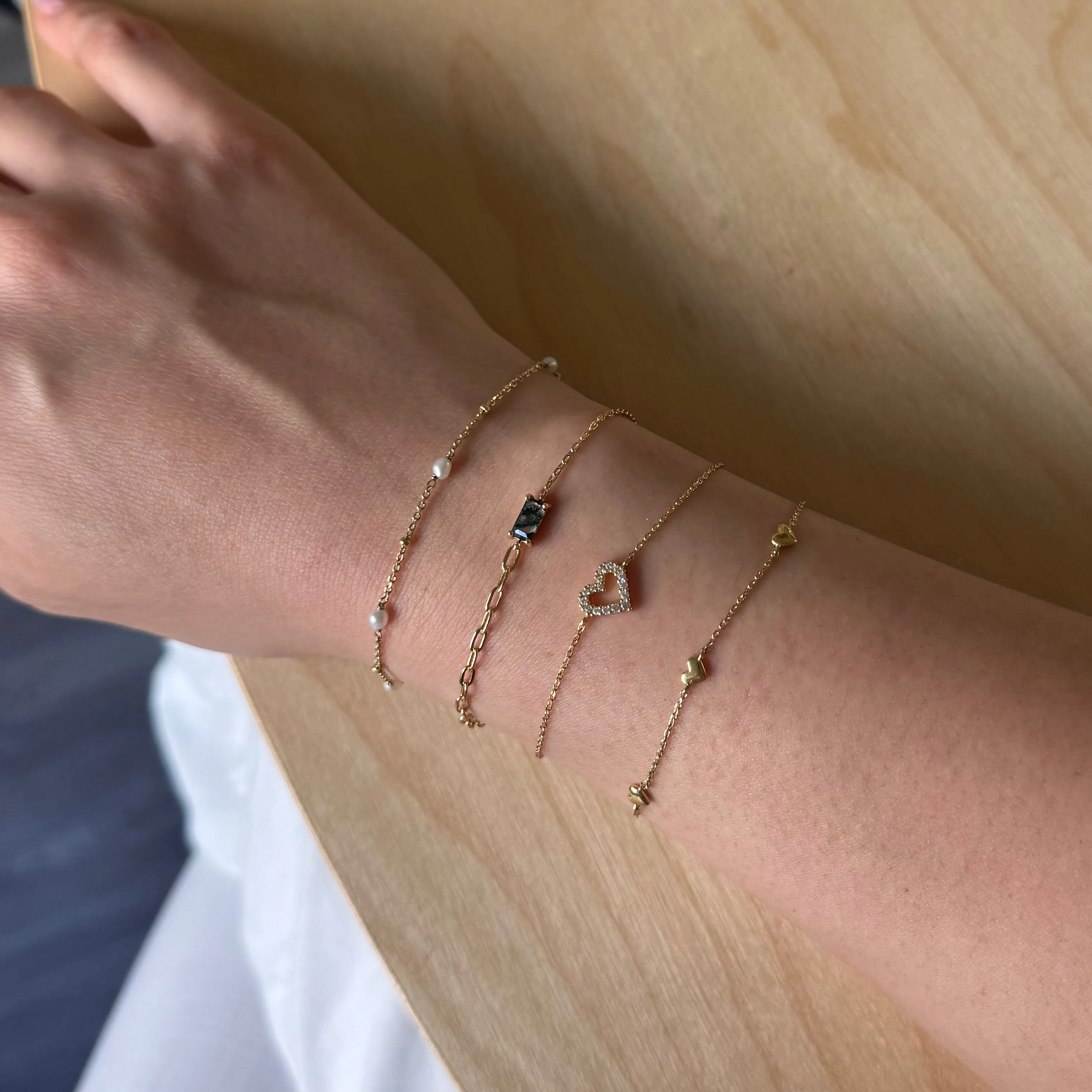 Dainty Pearl Bracelet