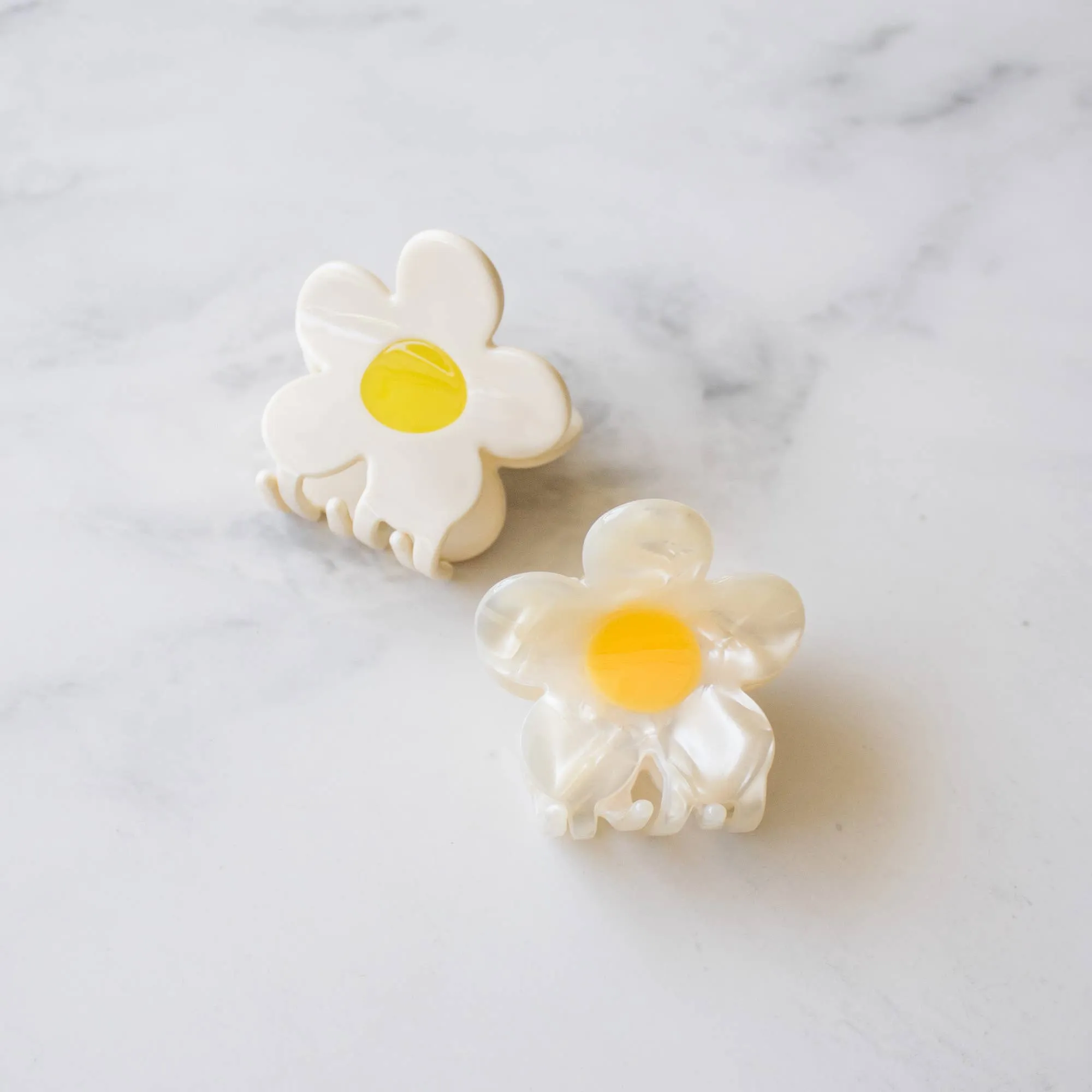 Daisy Claw Clip