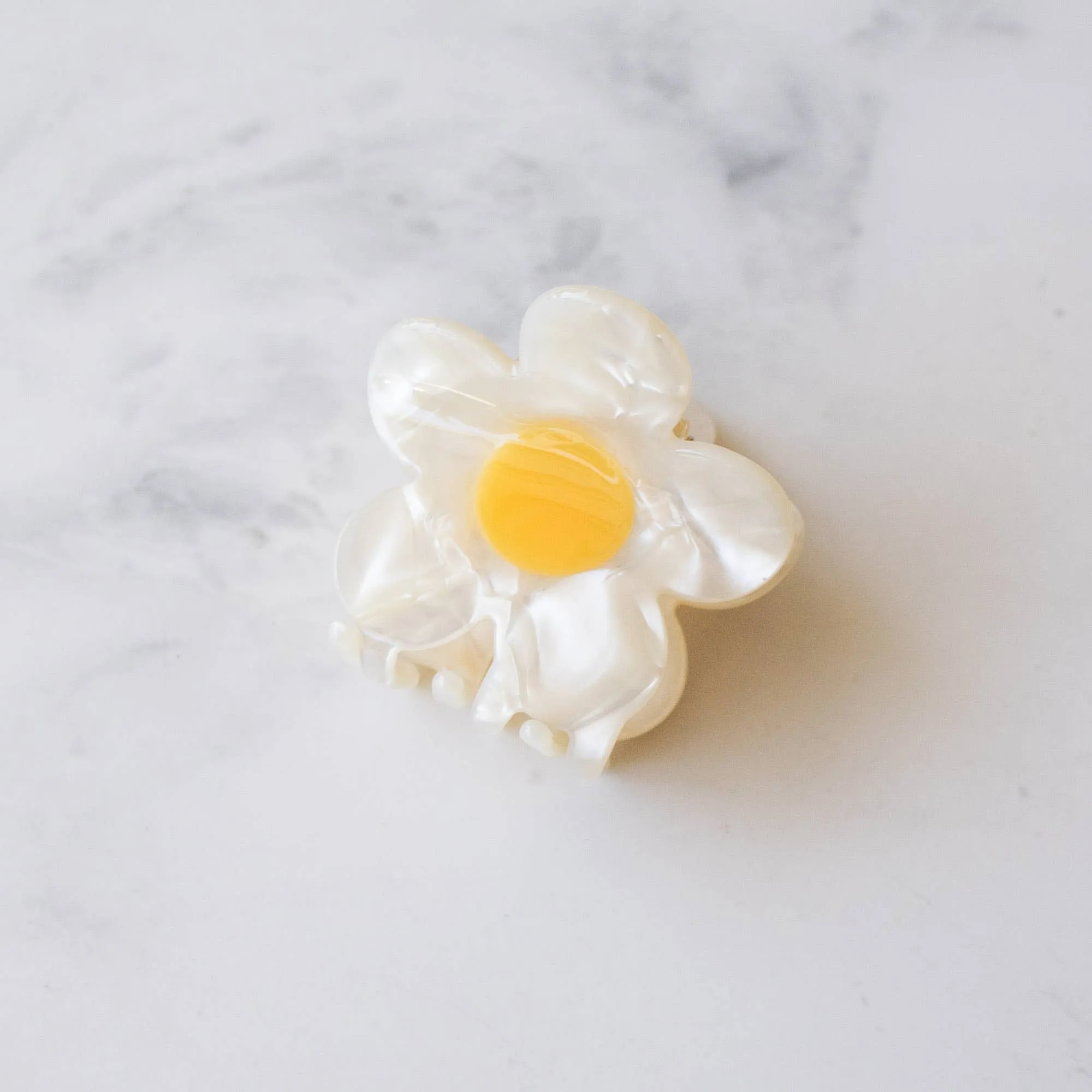 Daisy Claw Clip