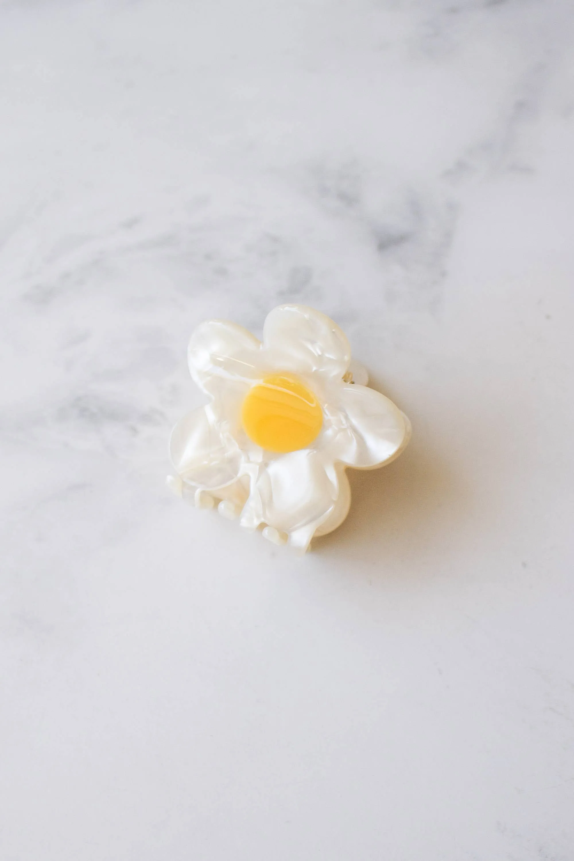 Daisy Claw Clip