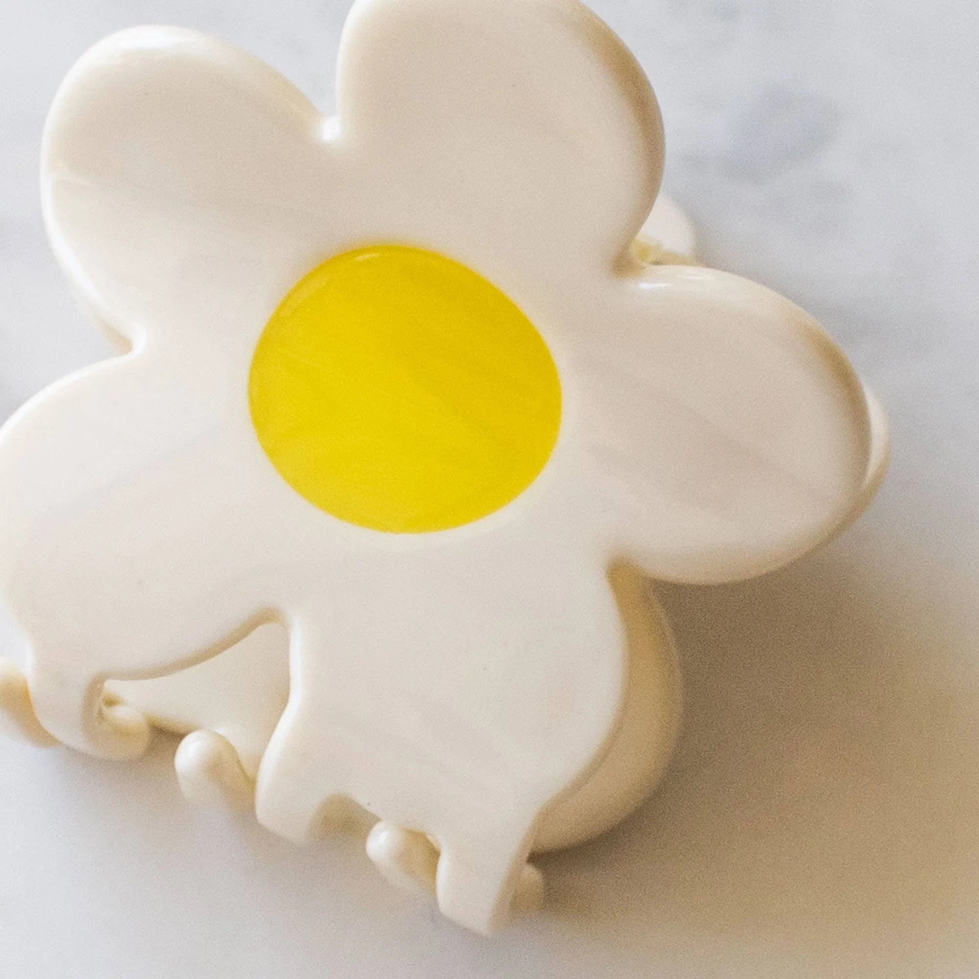Daisy Claw Clip