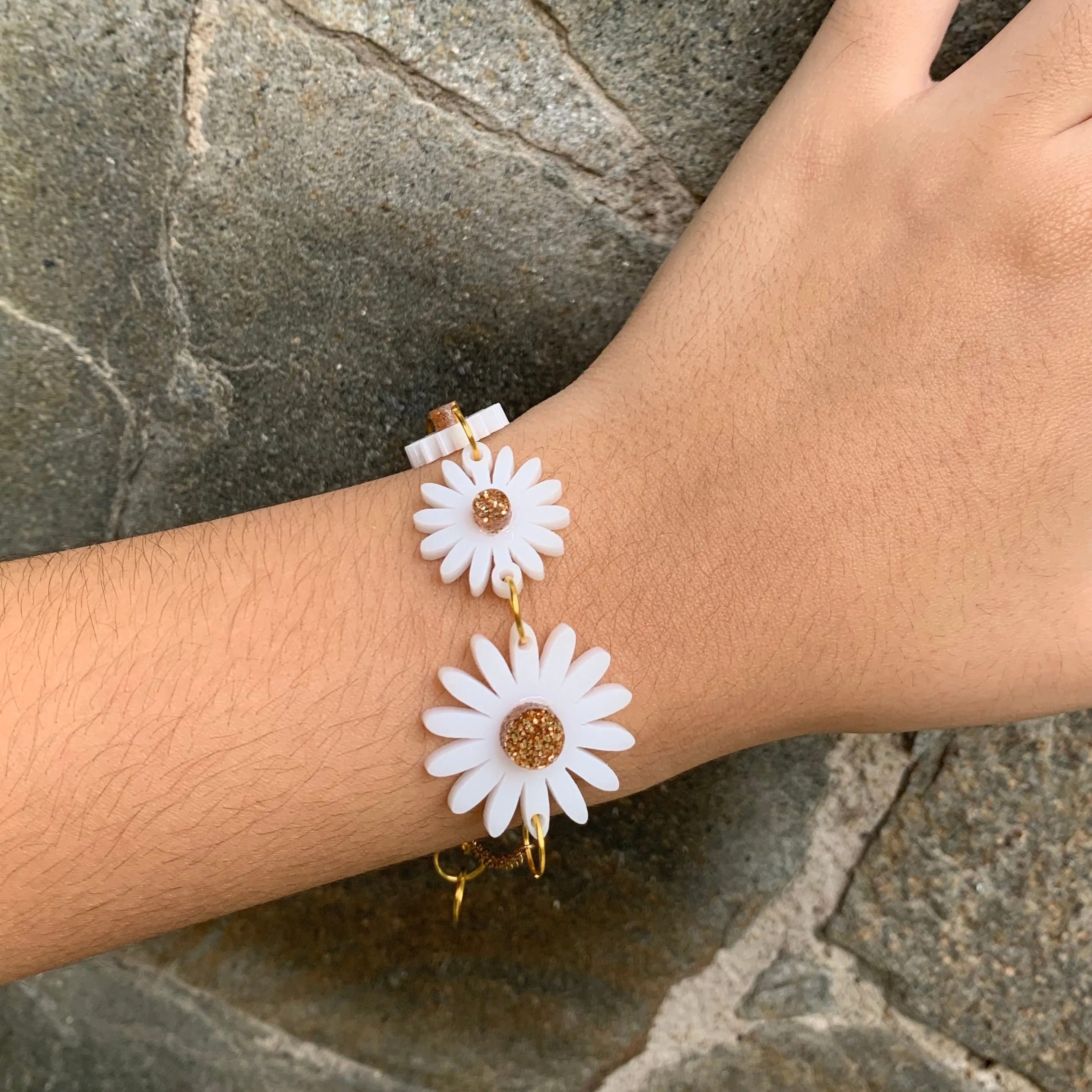 Daisy Flower Connectors two layers / 8 Pieces, 4 sizes, 15 to 43mm