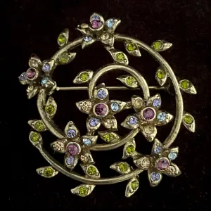 Early 1950s Monet Rhinestone Brooch