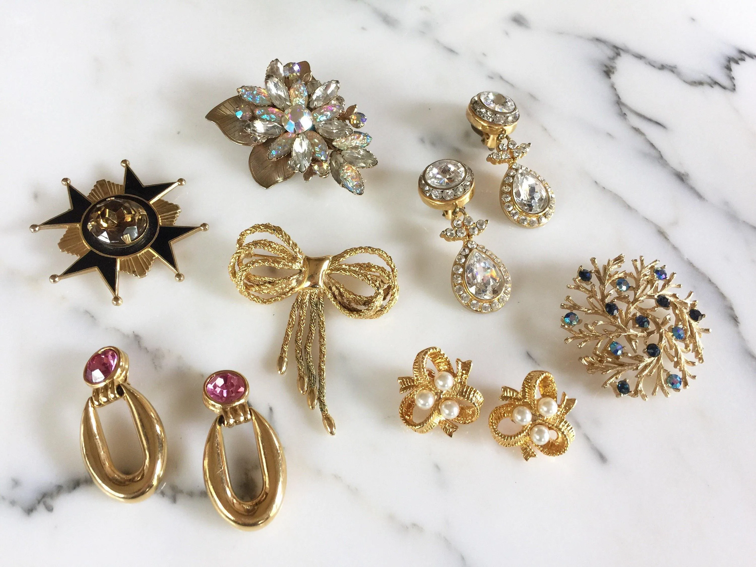 Gold Bow Brooch