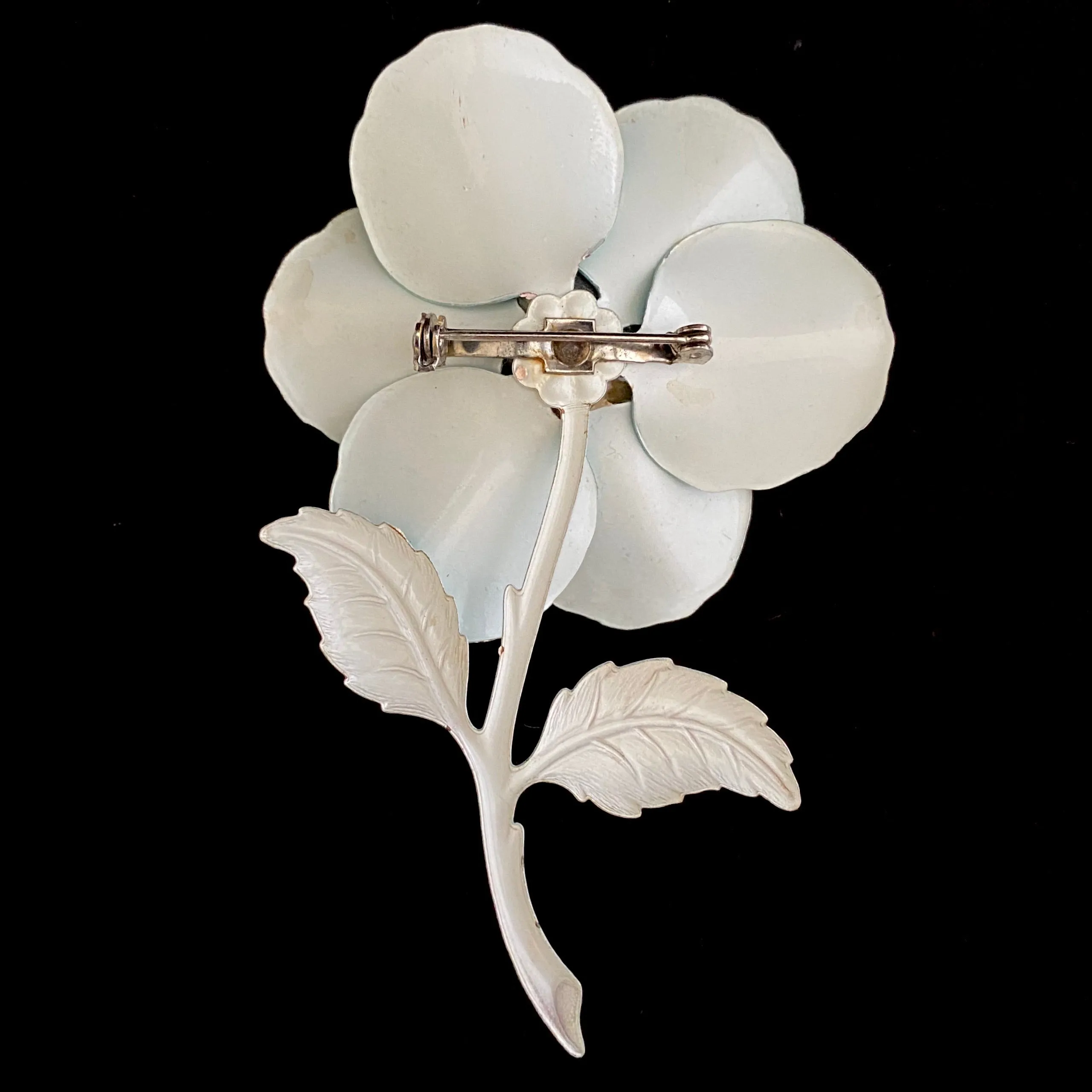 Late 60s/ Early 70s Enamel Flower Brooch