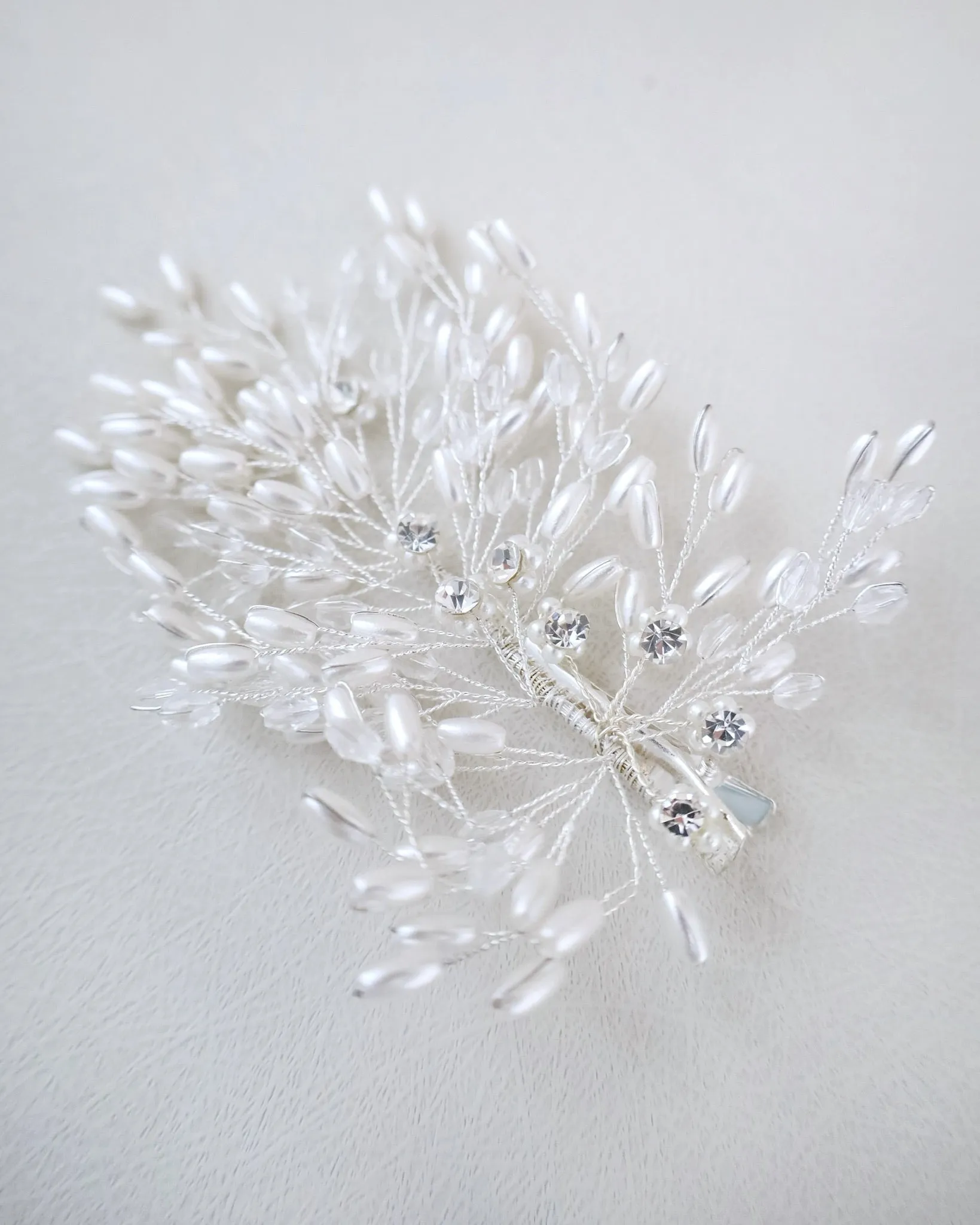 Lily Hair Clip