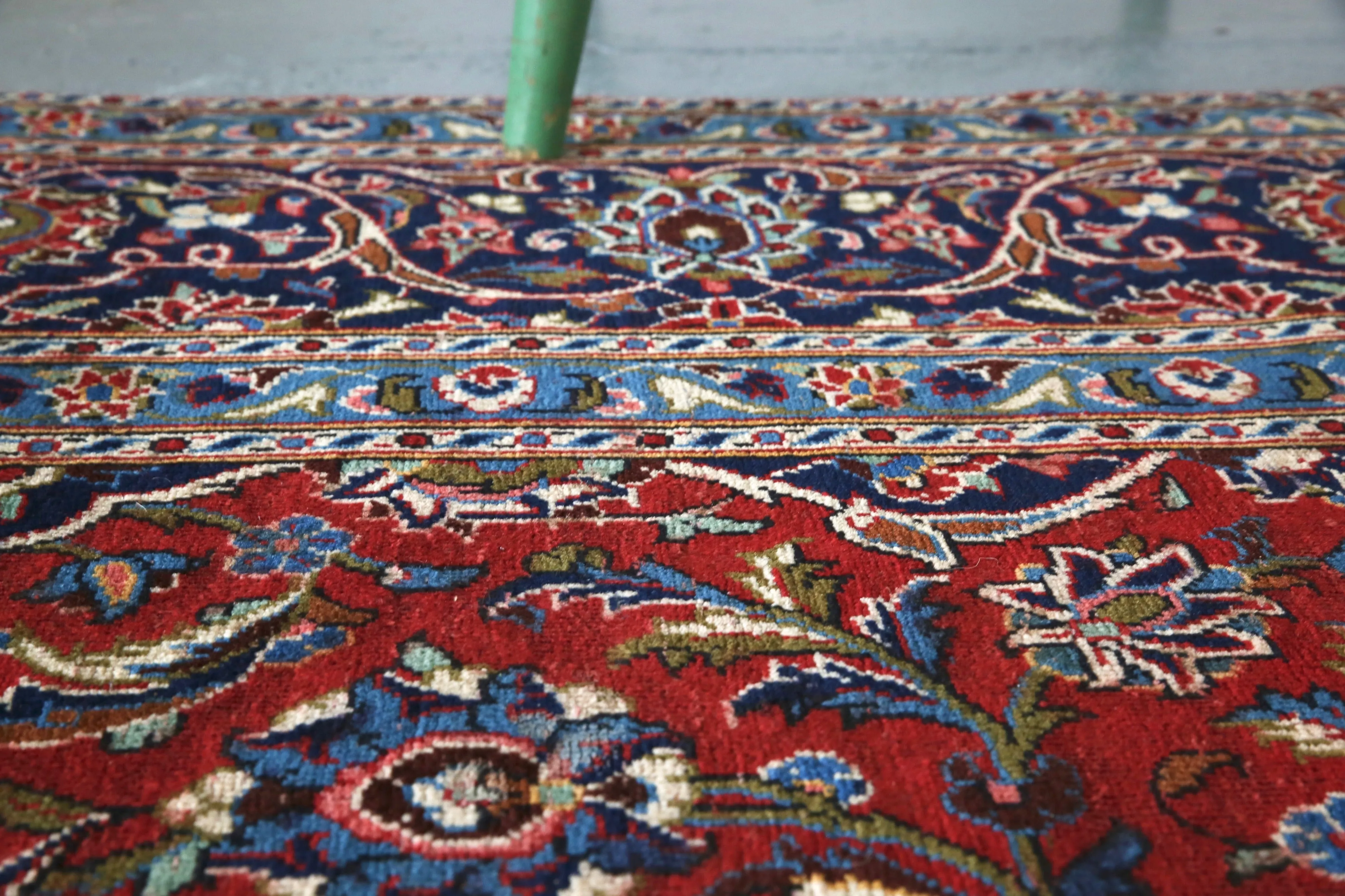 Old Persian Kashan Rug 5.6ftx7.6ft