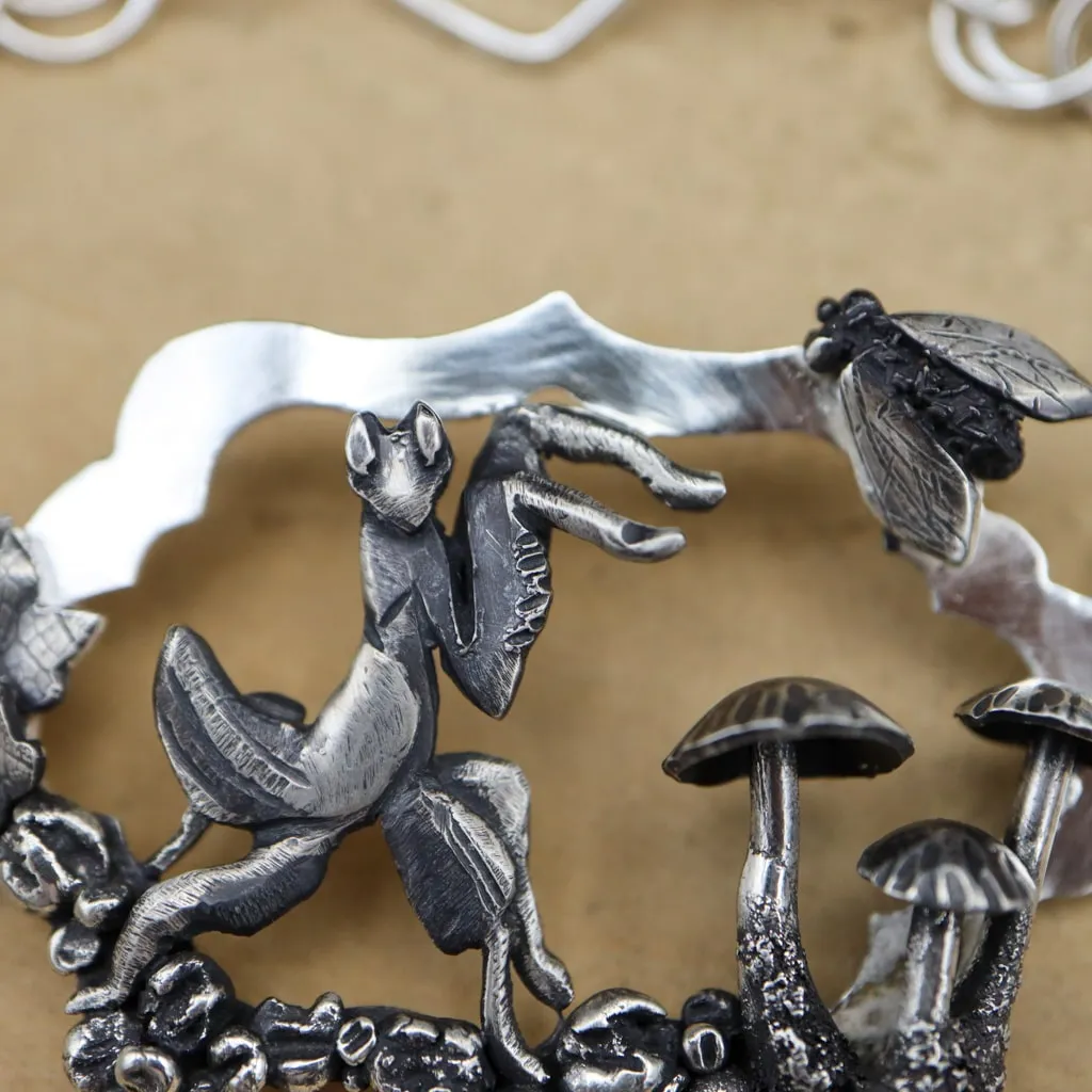 Orchid Mantis Bracelet