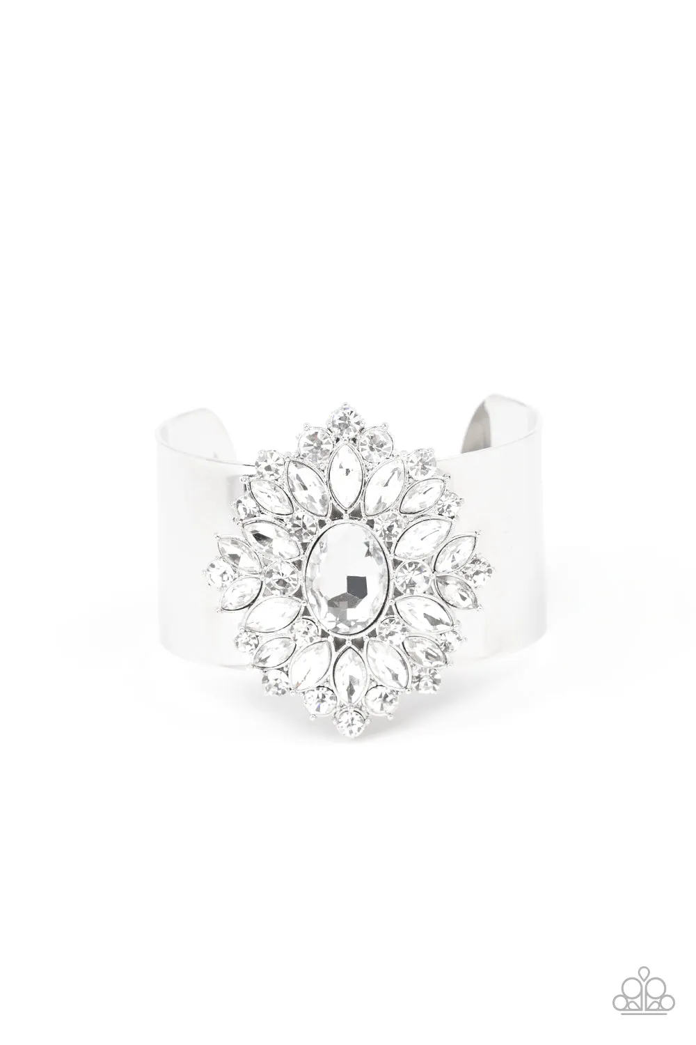 Paparazzi The Fashionmonger - White Bracelet
