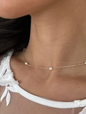 Pearl & Dainty Chain Necklace