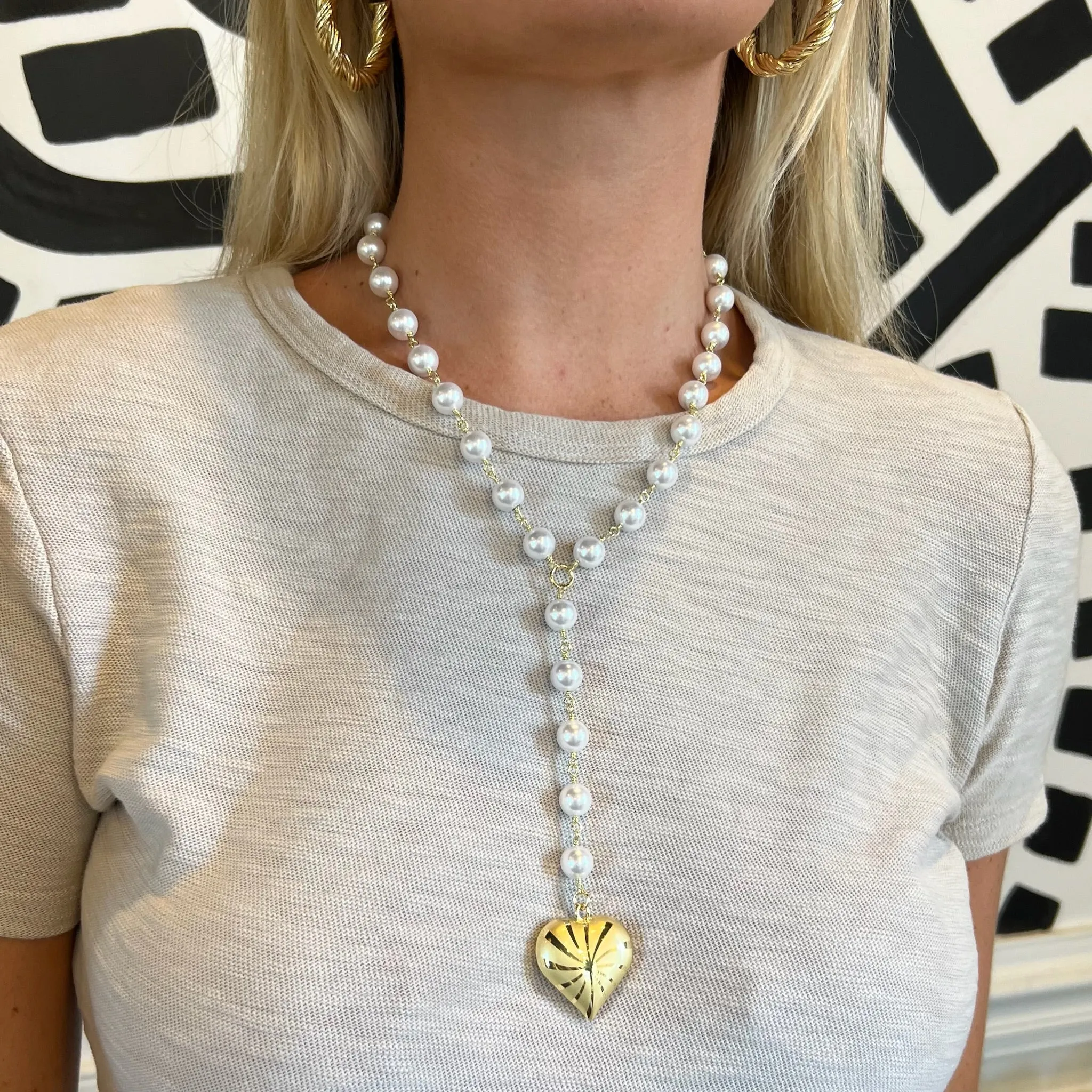 Pearl Lariat Necklace with Gold Heart
