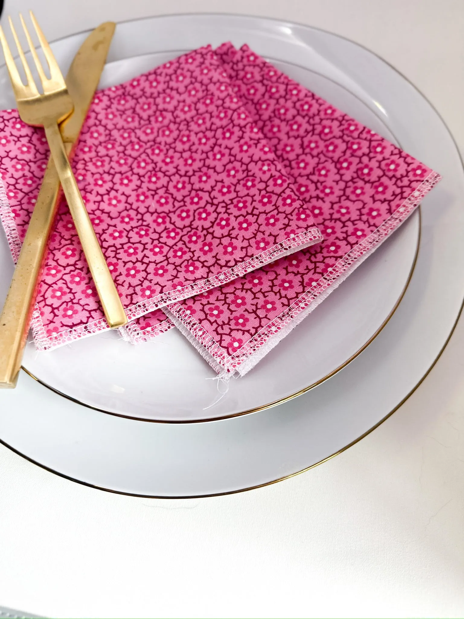 Pink Retro Daisy Napkins