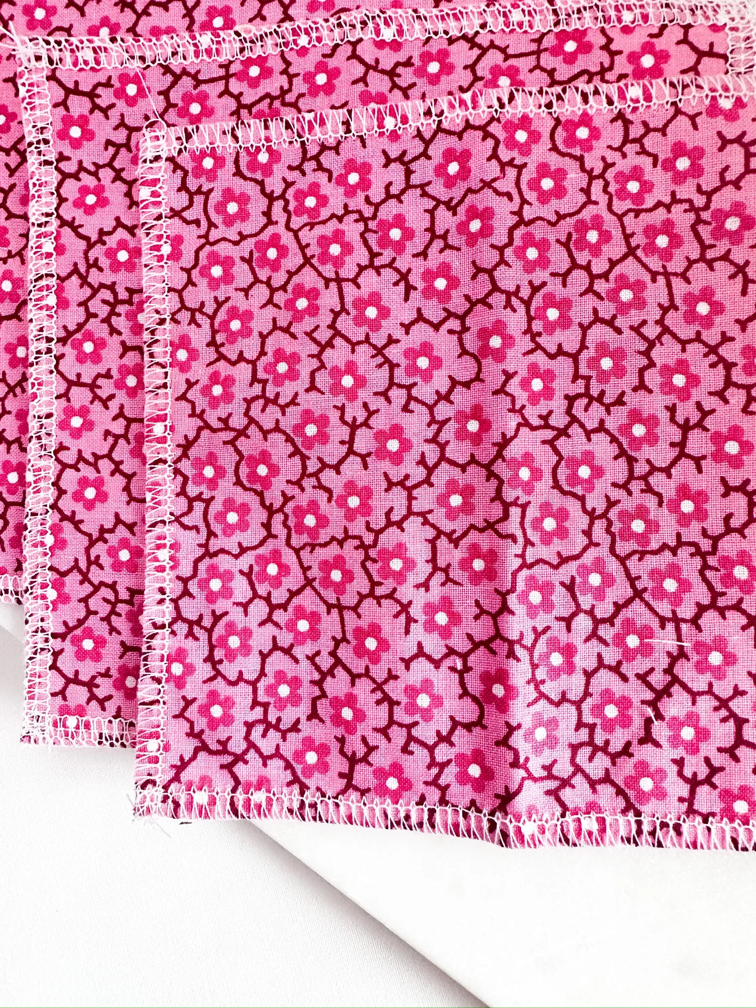 Pink Retro Daisy Napkins