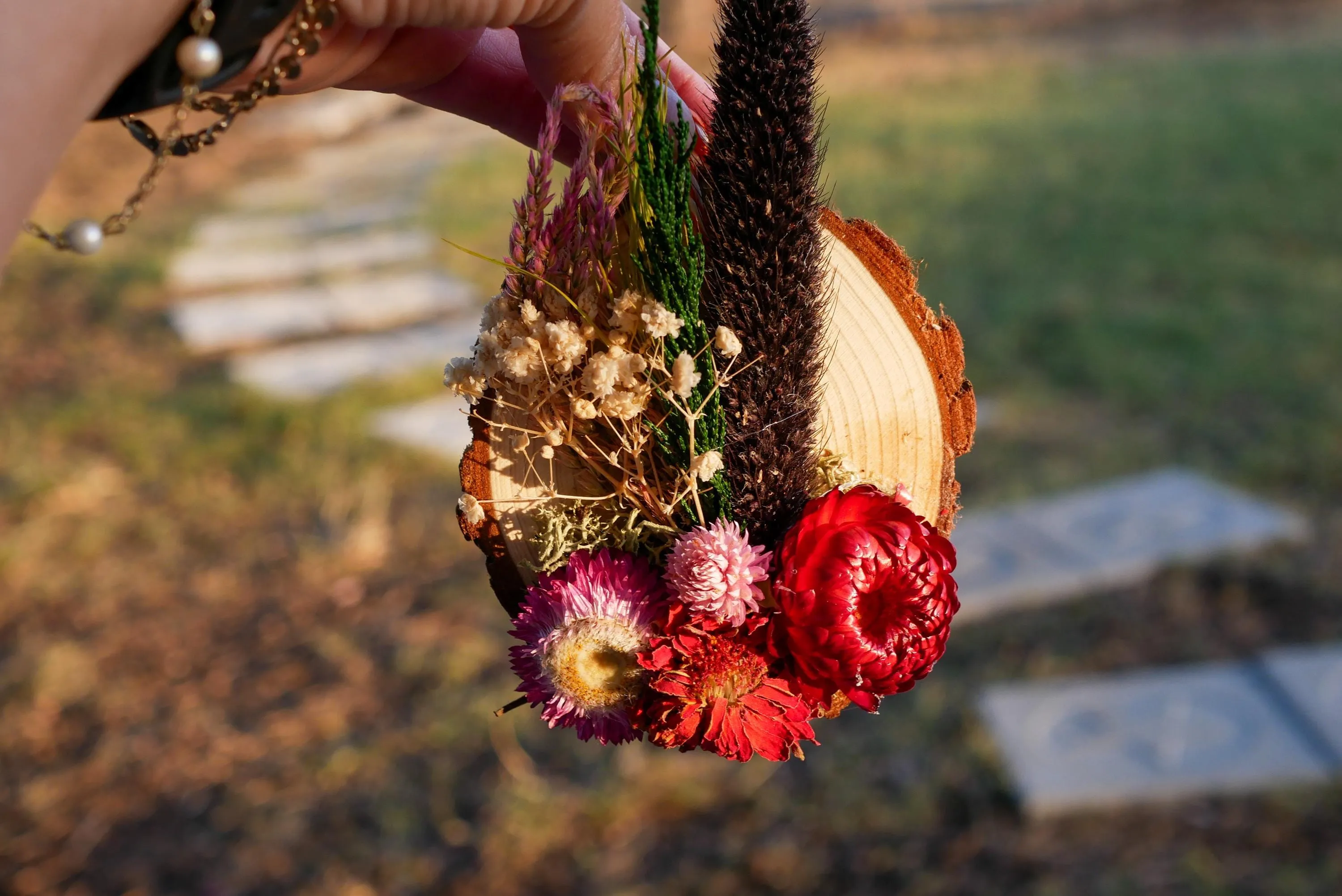 Rustic wood slice Christmas ornament, dried flower wall decor