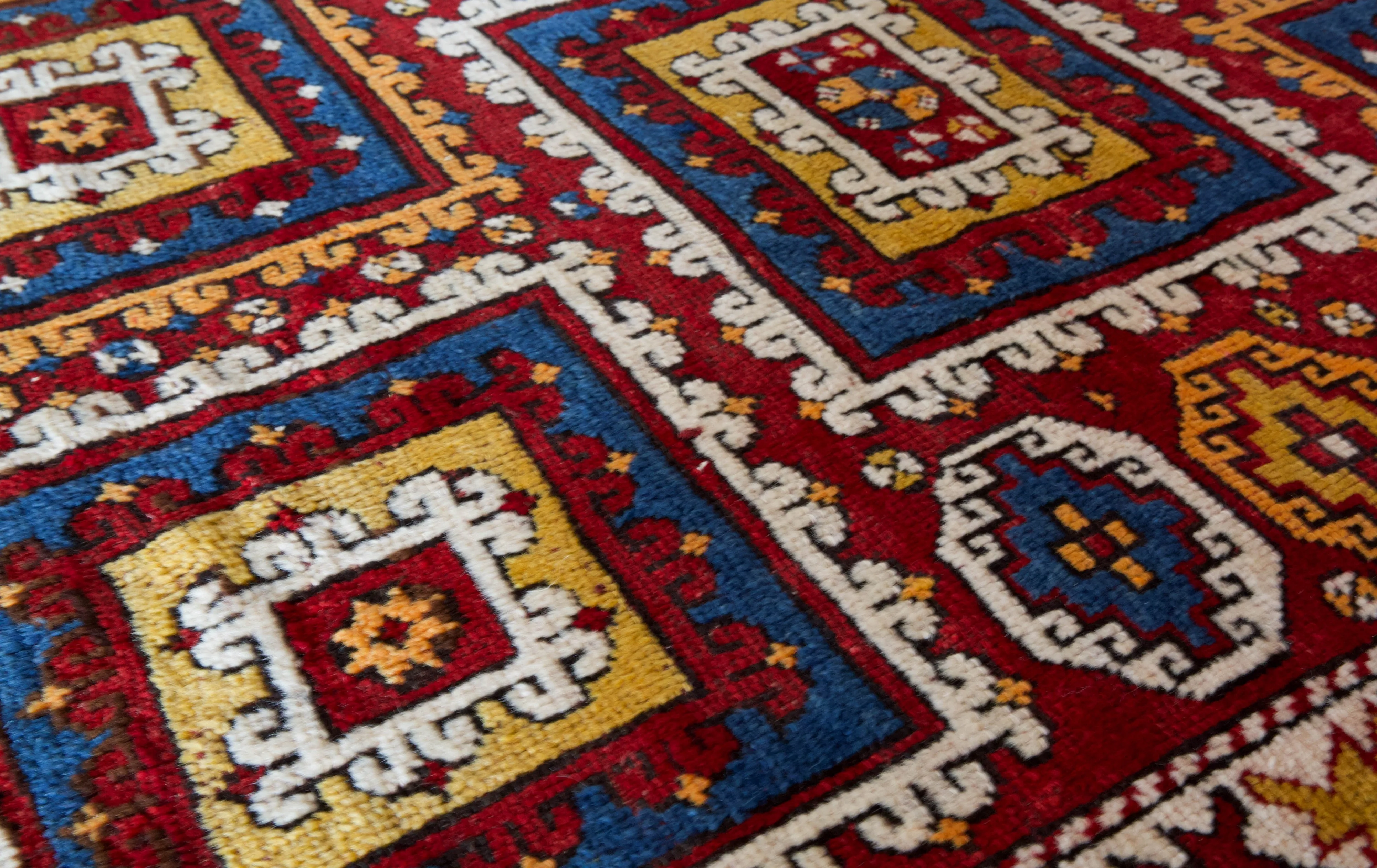 Semi-Antique Canakkale Rug 4'7"x6'