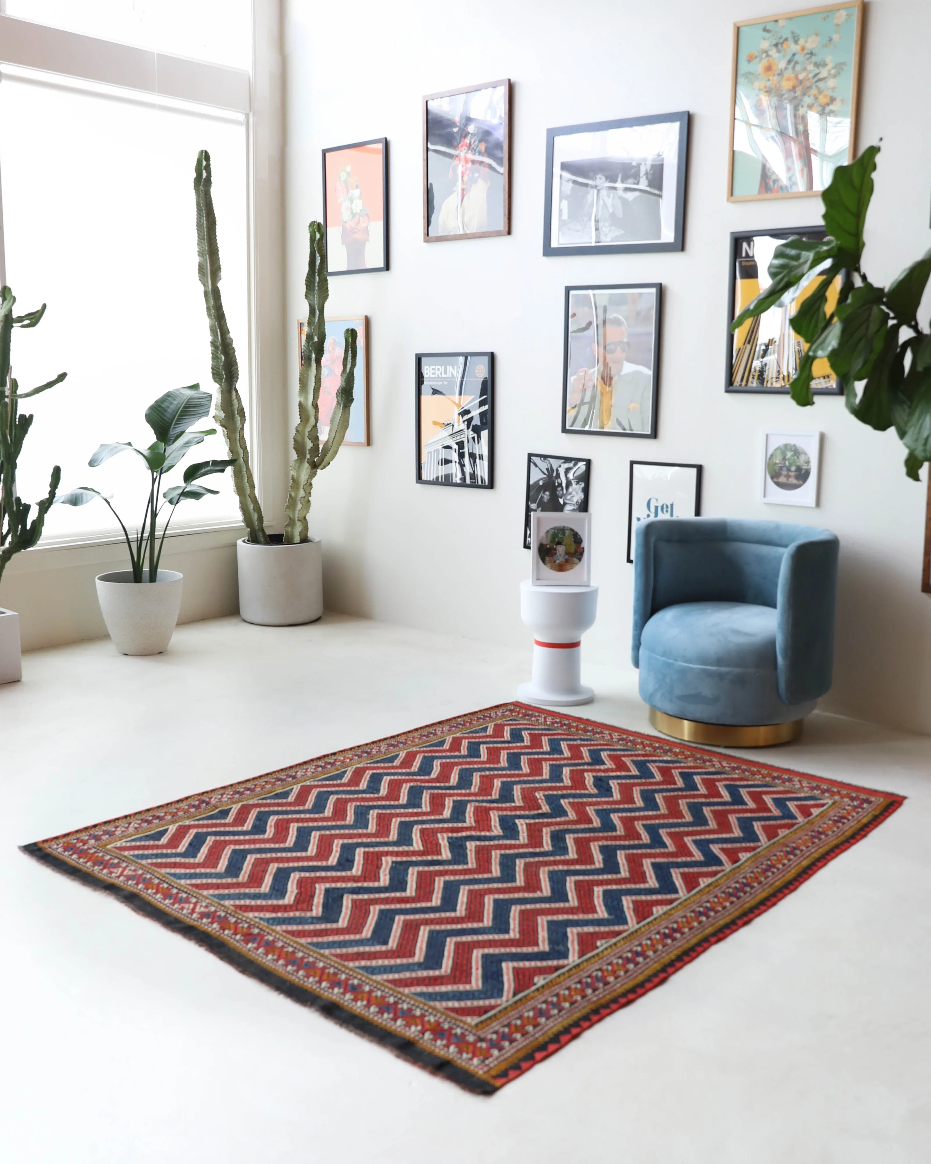 Semi-antique Pergamum Kilim Rug 5'3"x6'9"