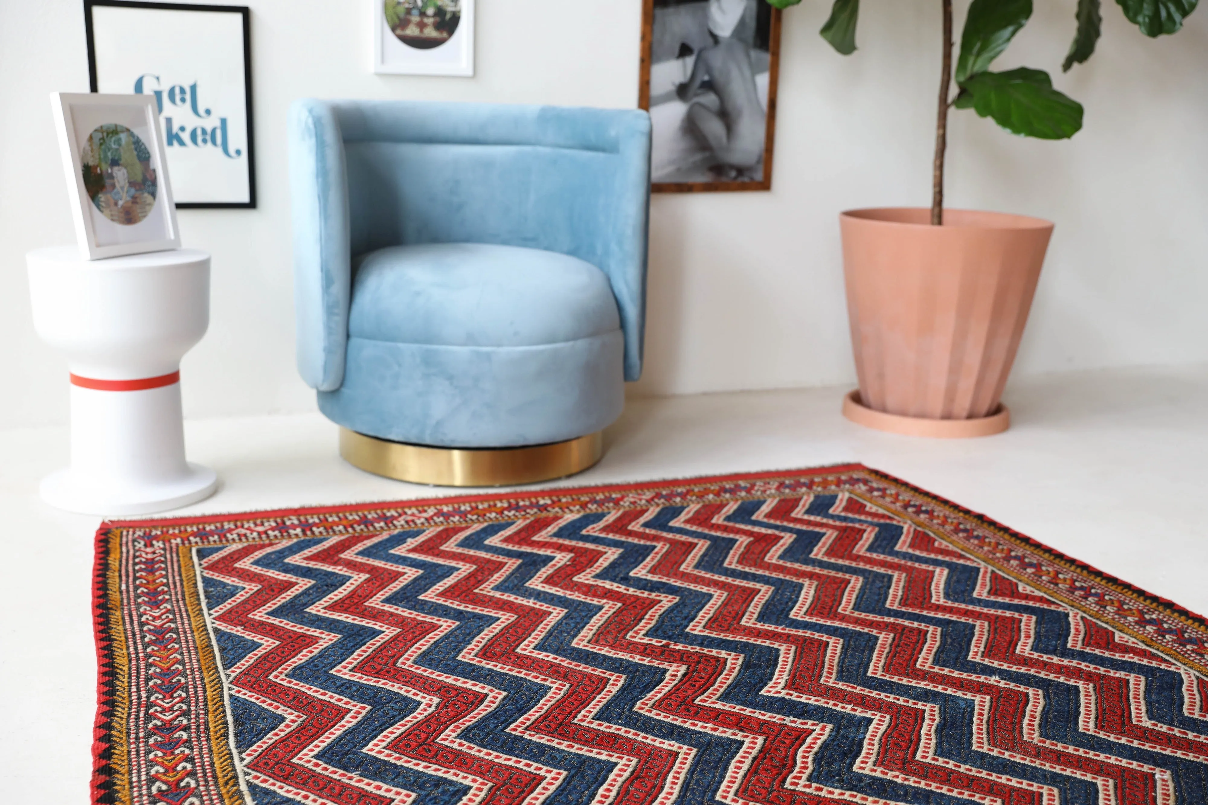 Semi-antique Pergamum Kilim Rug 5'3"x6'9"