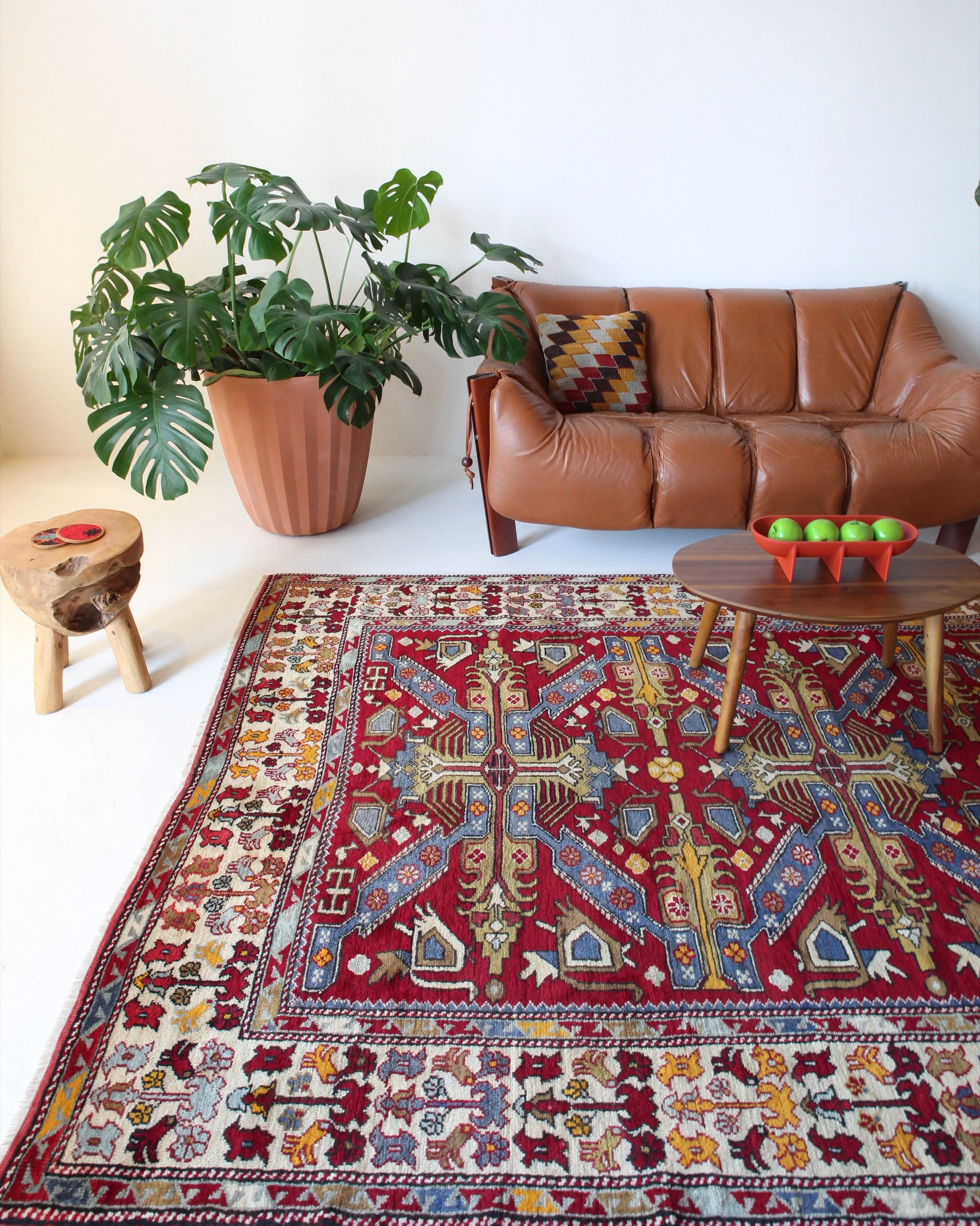 Semi-Antique Western Anatolian Rug 6'7"x9'8"