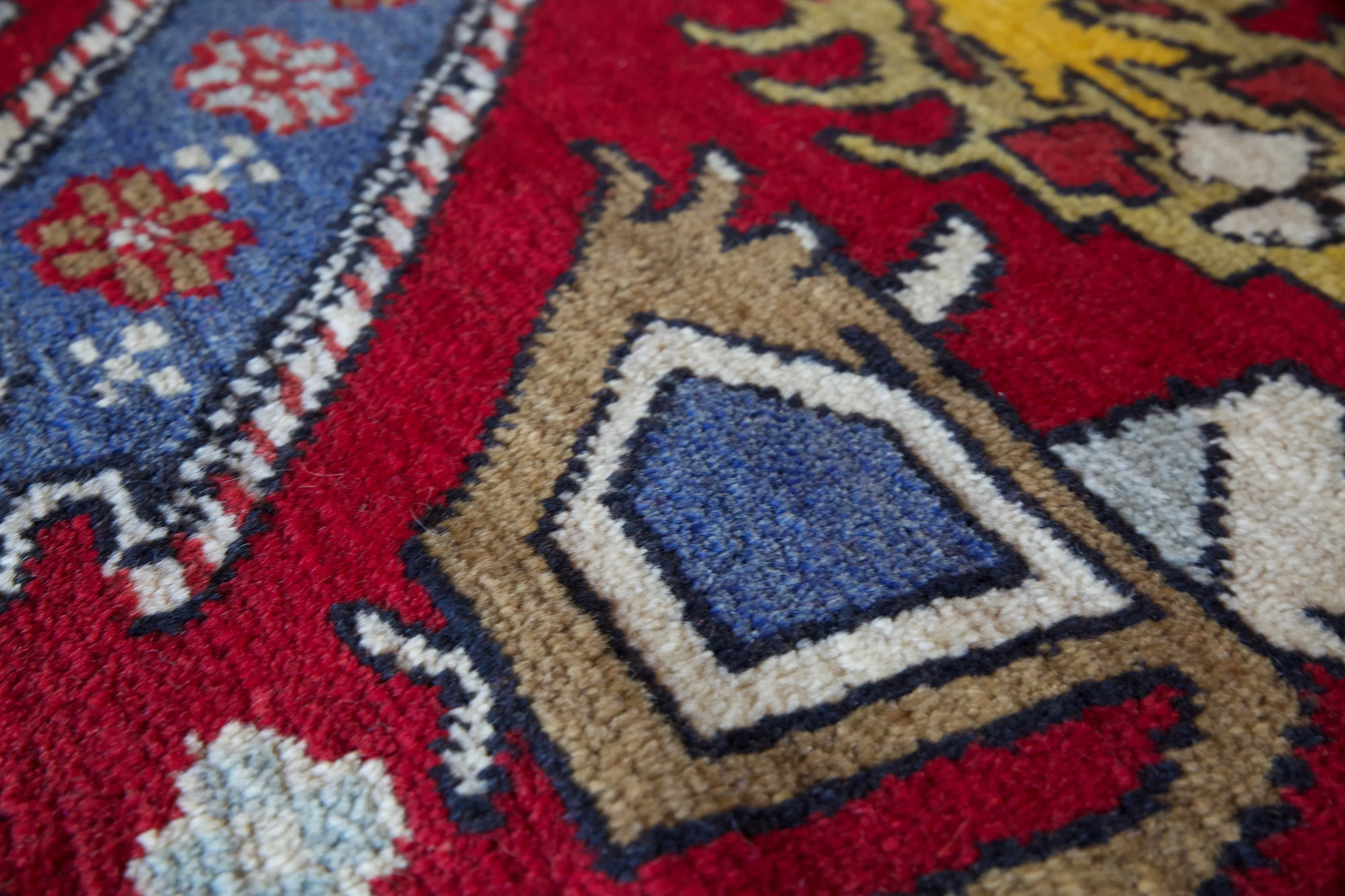 Semi-Antique Western Anatolian Rug 6'7"x9'8"