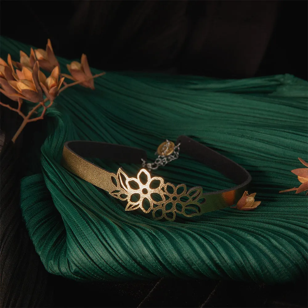 Small Openwork Peony Pattern Choker