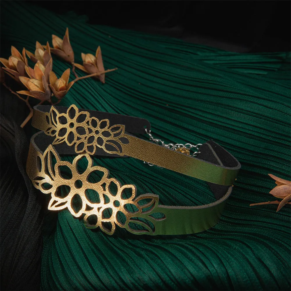 Small Openwork Peony Pattern Choker
