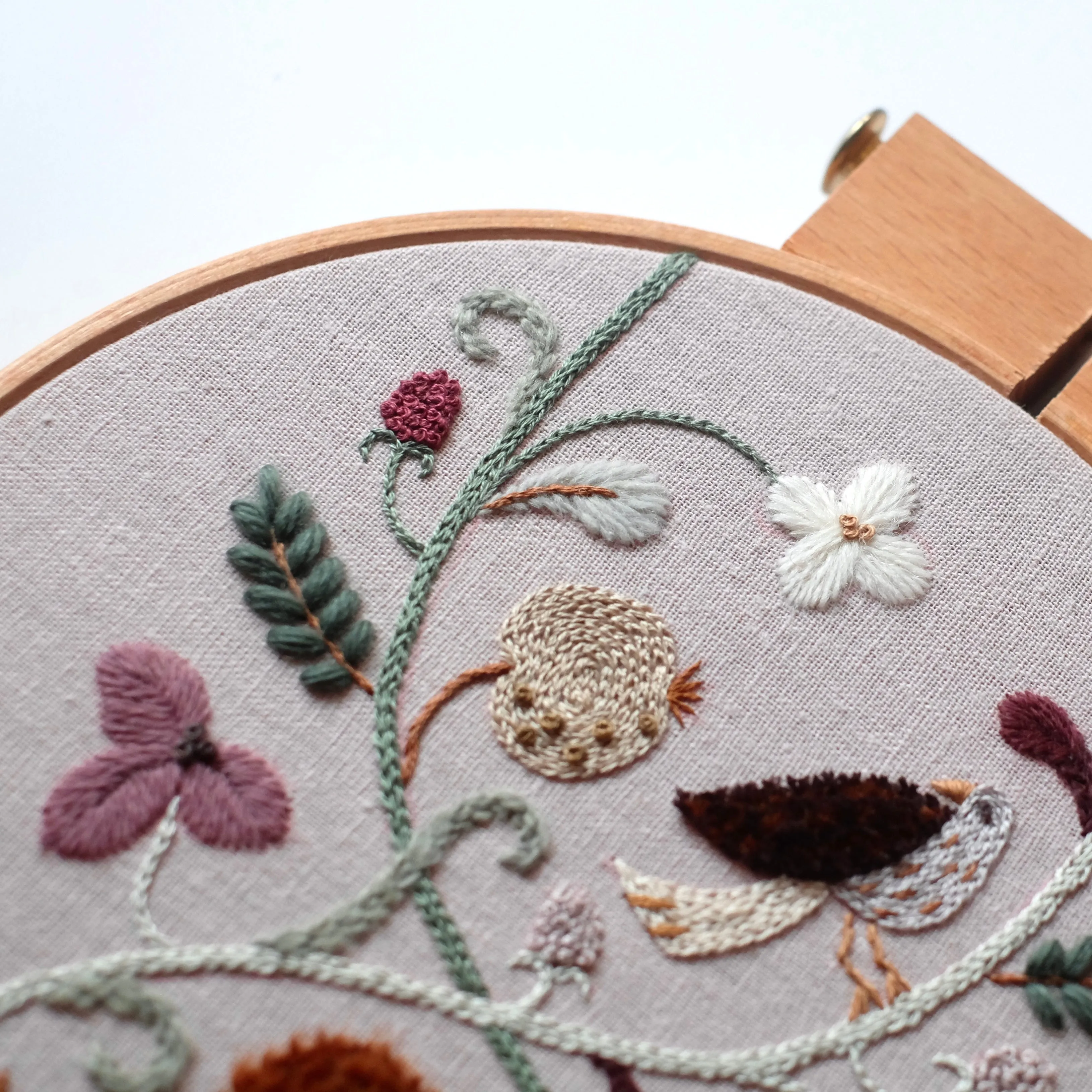 The Bird and the Squirrel in the Garden - PDF Pattern