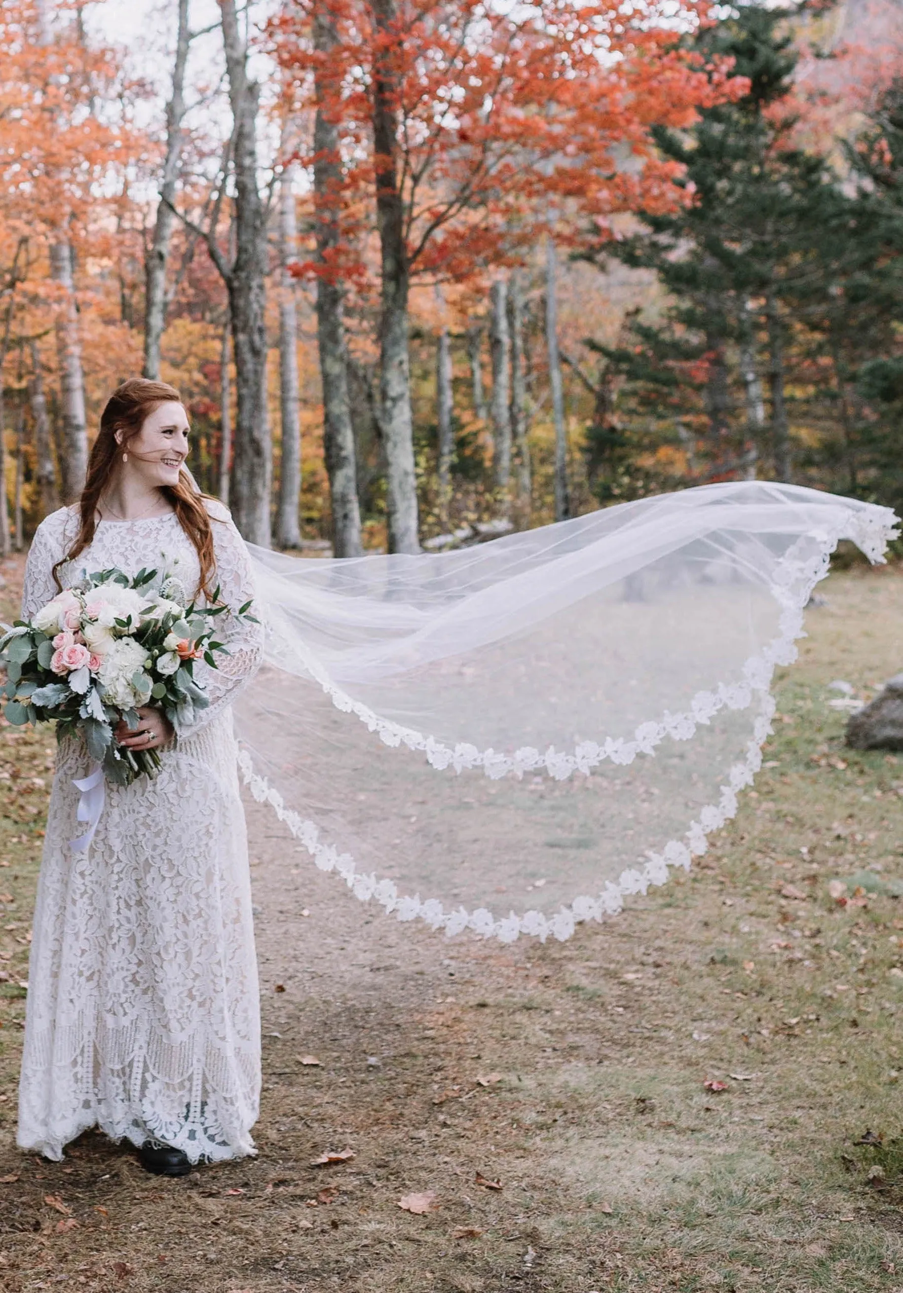 Venice Rose Flower Lace-Edged Wedding Veil, Chapel Length Veil