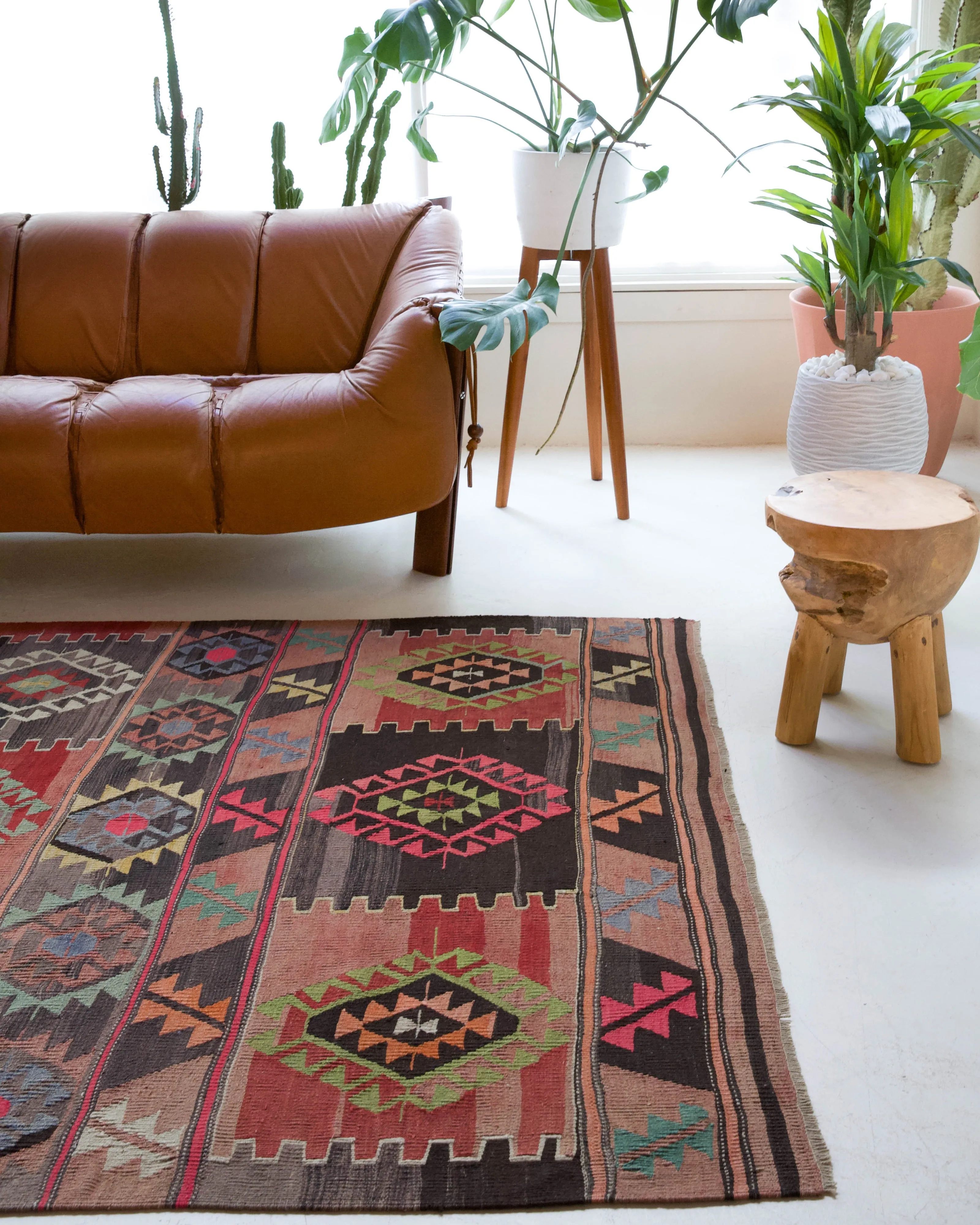 Vintage Balikesir Kilim Rug 5'7"x8'3"