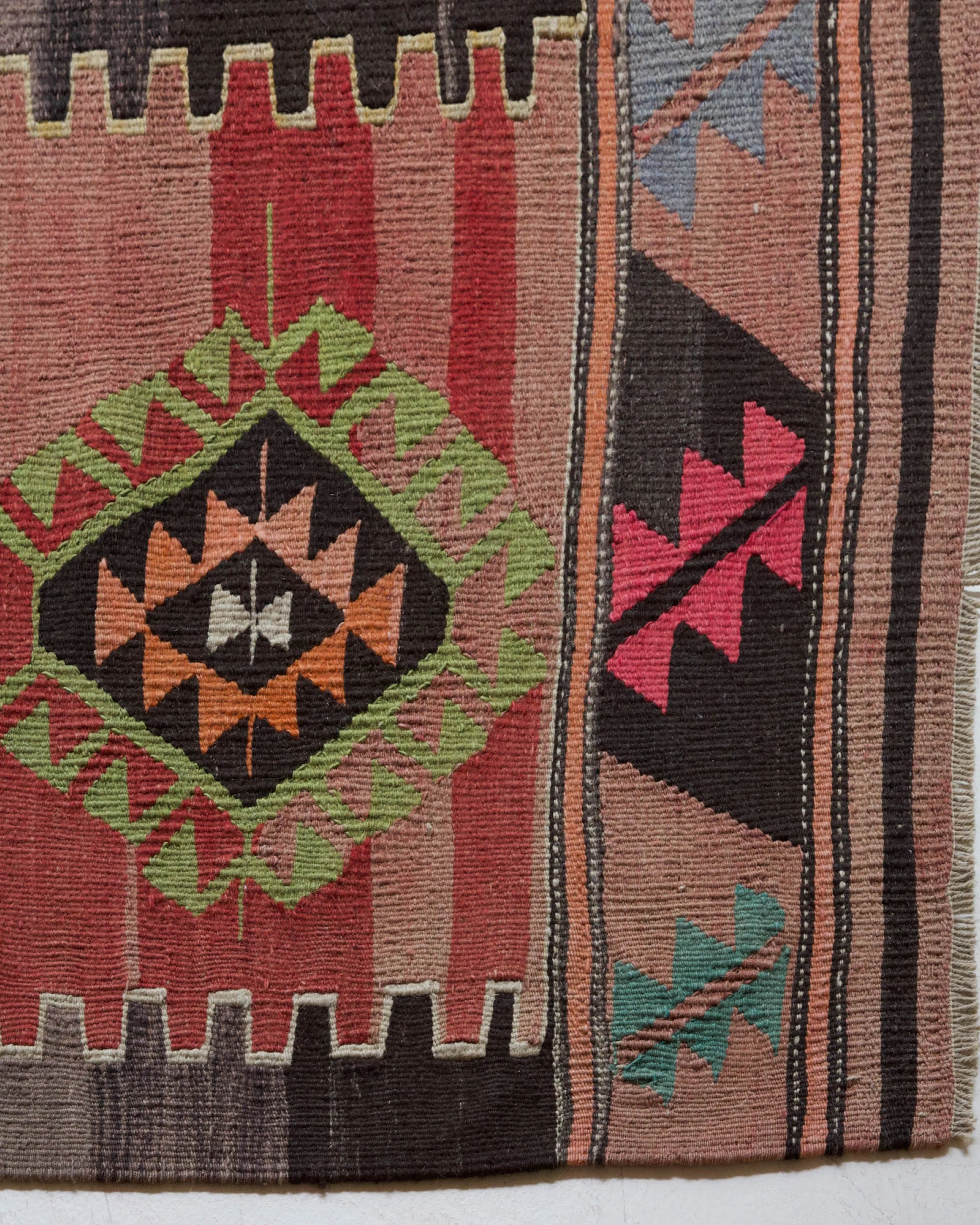 Vintage Balikesir Kilim Rug 5'7"x8'3"
