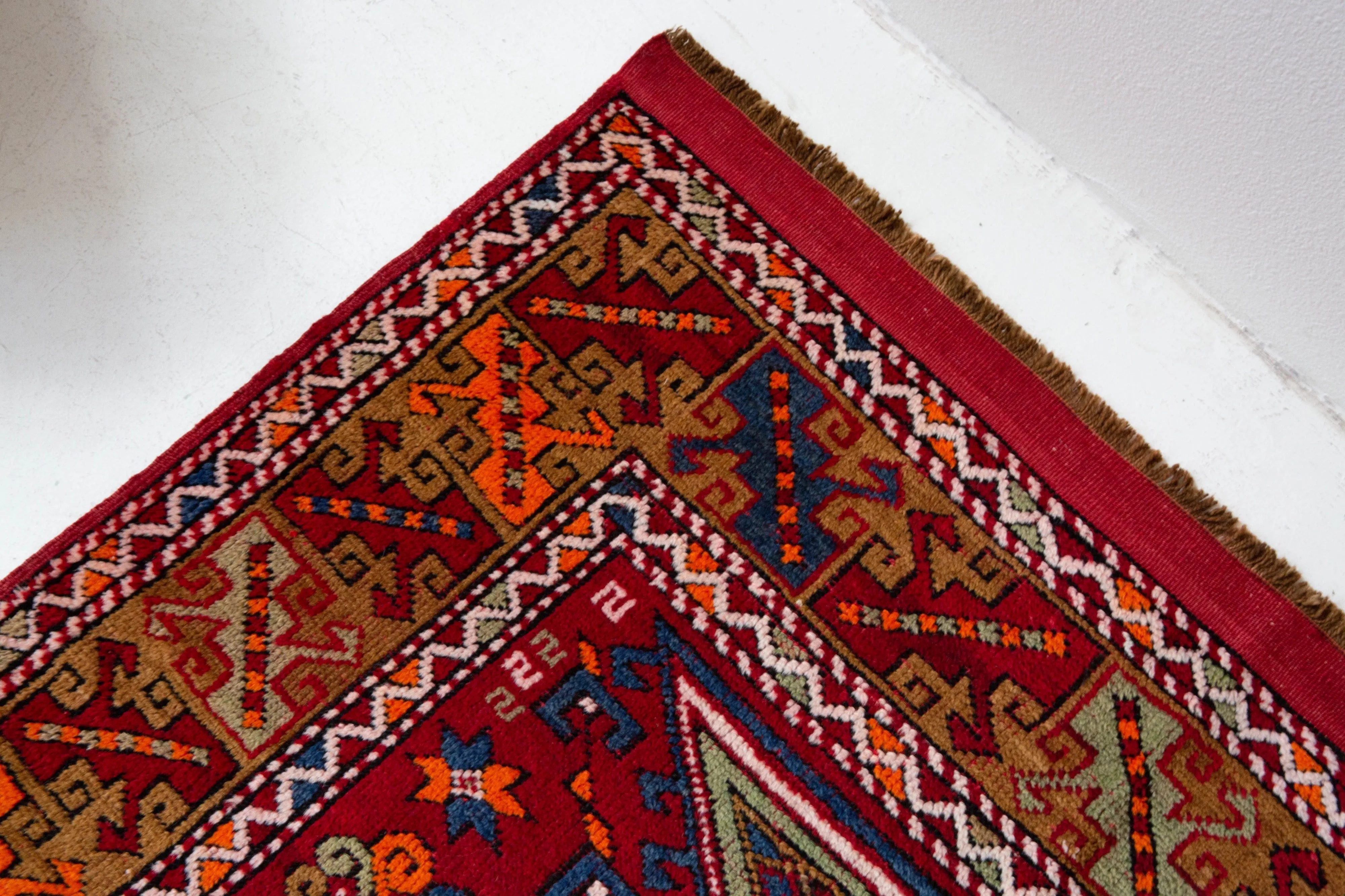 Vintage Canakkale Ayvacik Rug 4'5"x6'