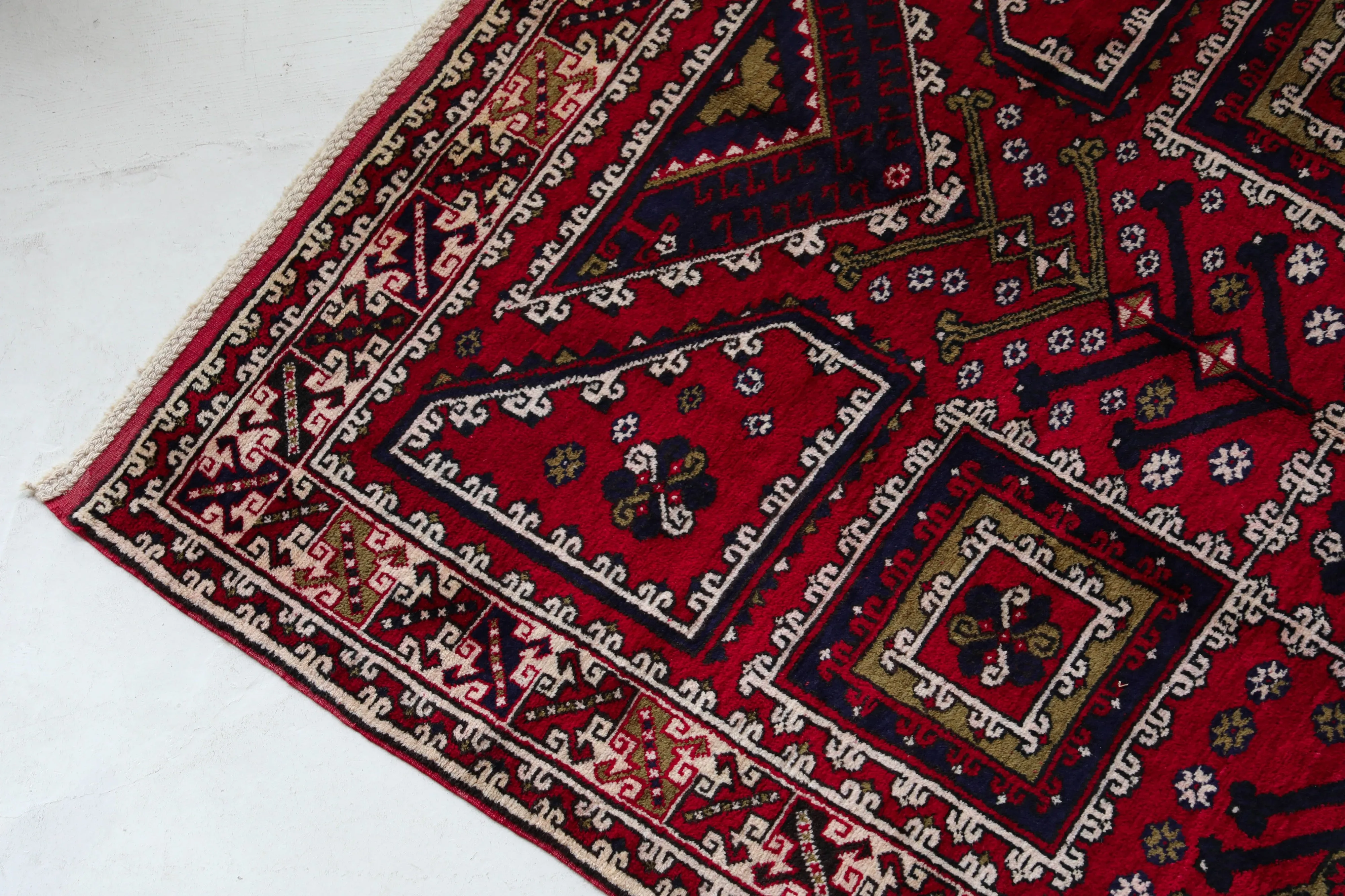 Vintage Canakkale Ayvacik Rug 6'9"x10'6"