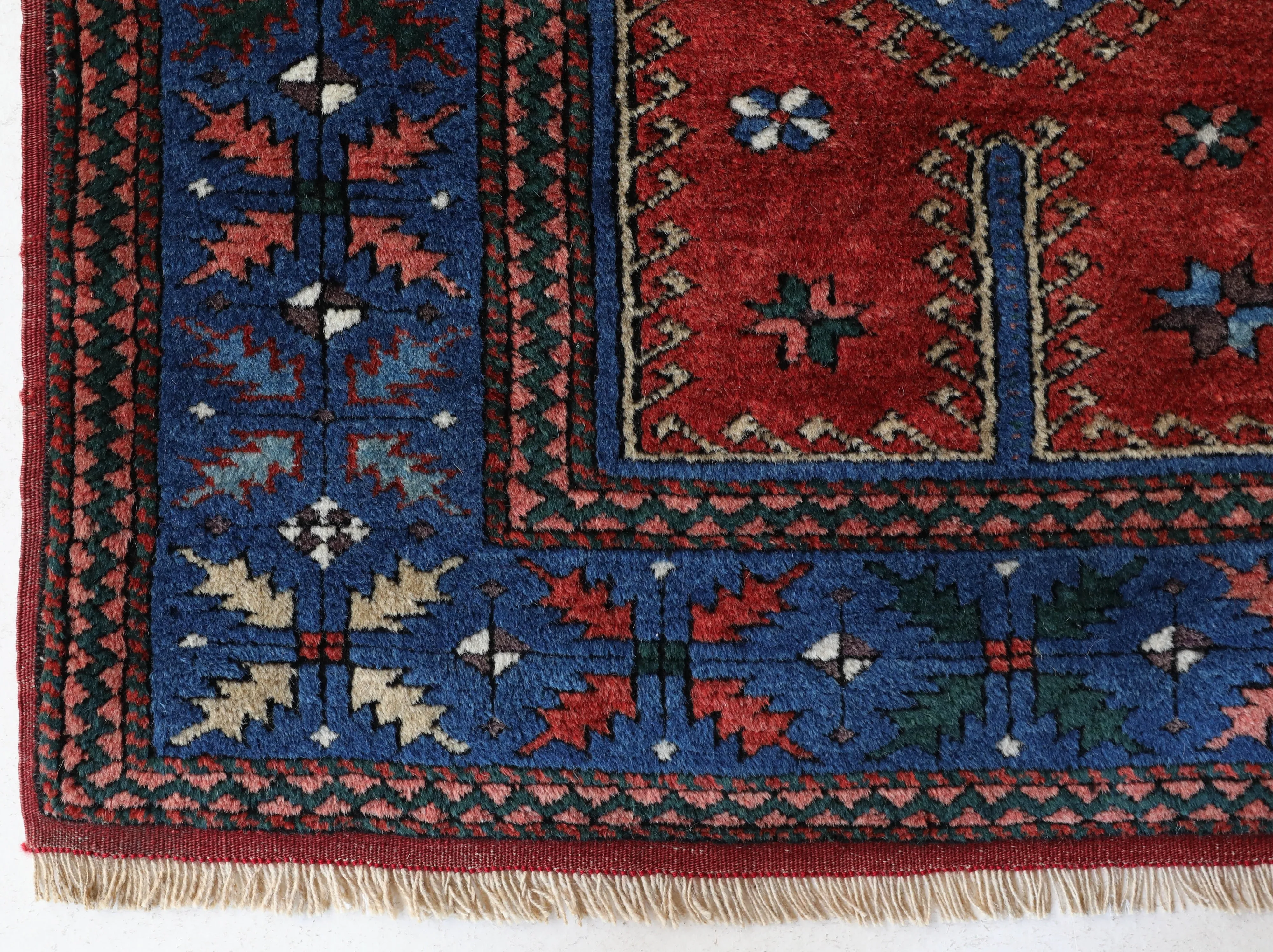Vintage Canakkale Dobag Rug 5'6"x7'