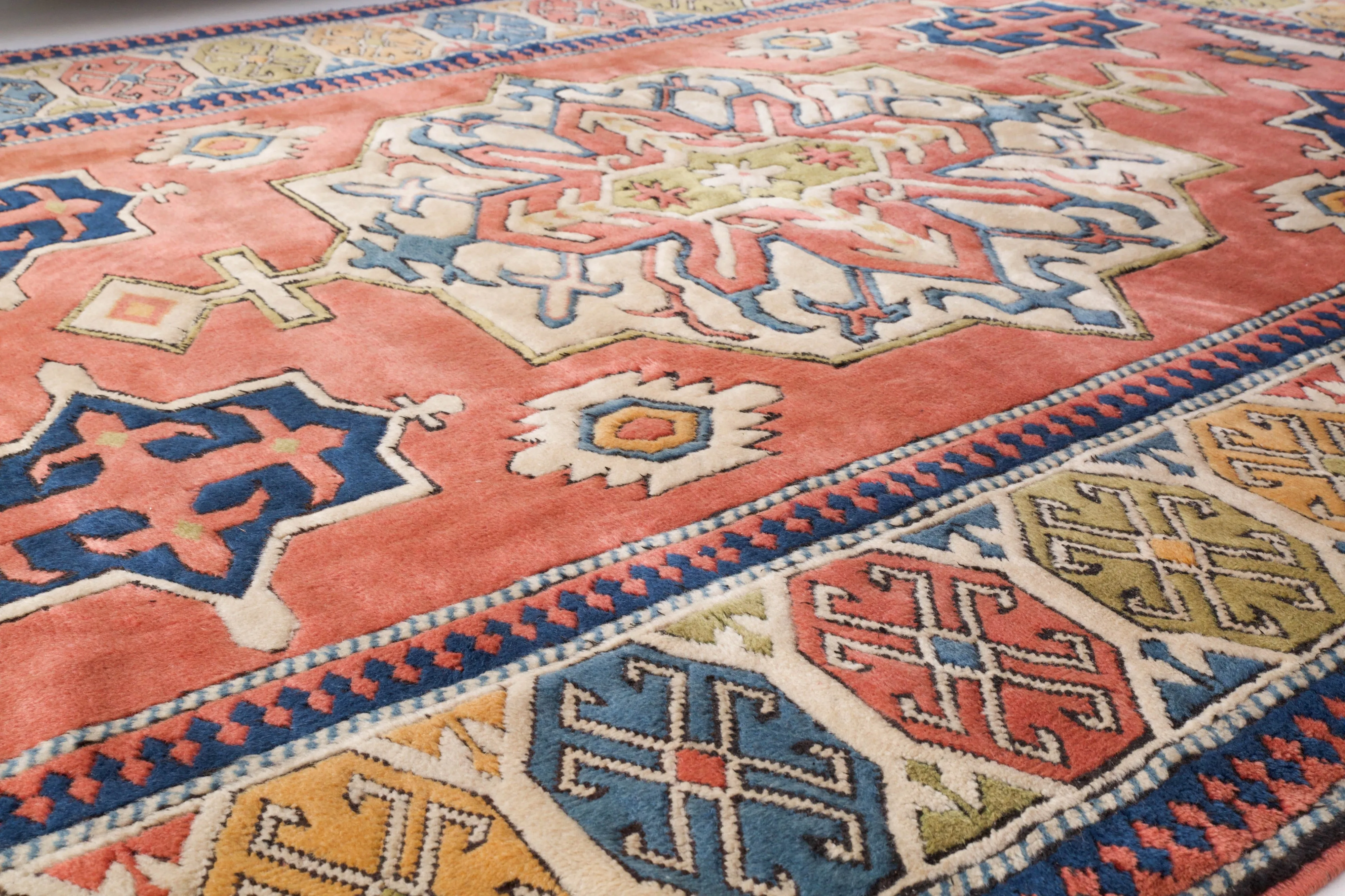 Vintage Caucasian style central Anatolian Rug 7'5"x9'9"