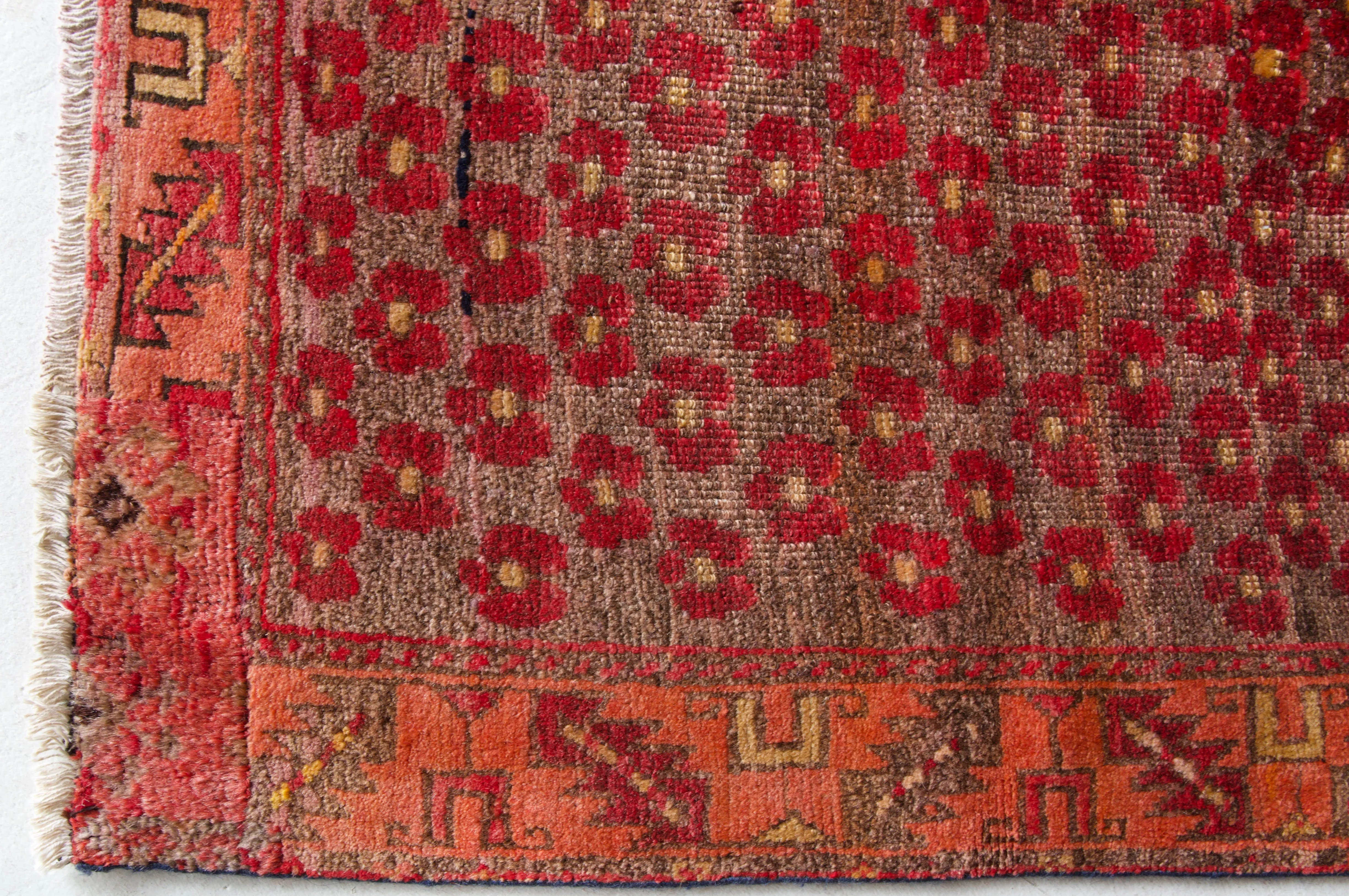 Vintage central Anatolian Rug 2'3"x5'4"
