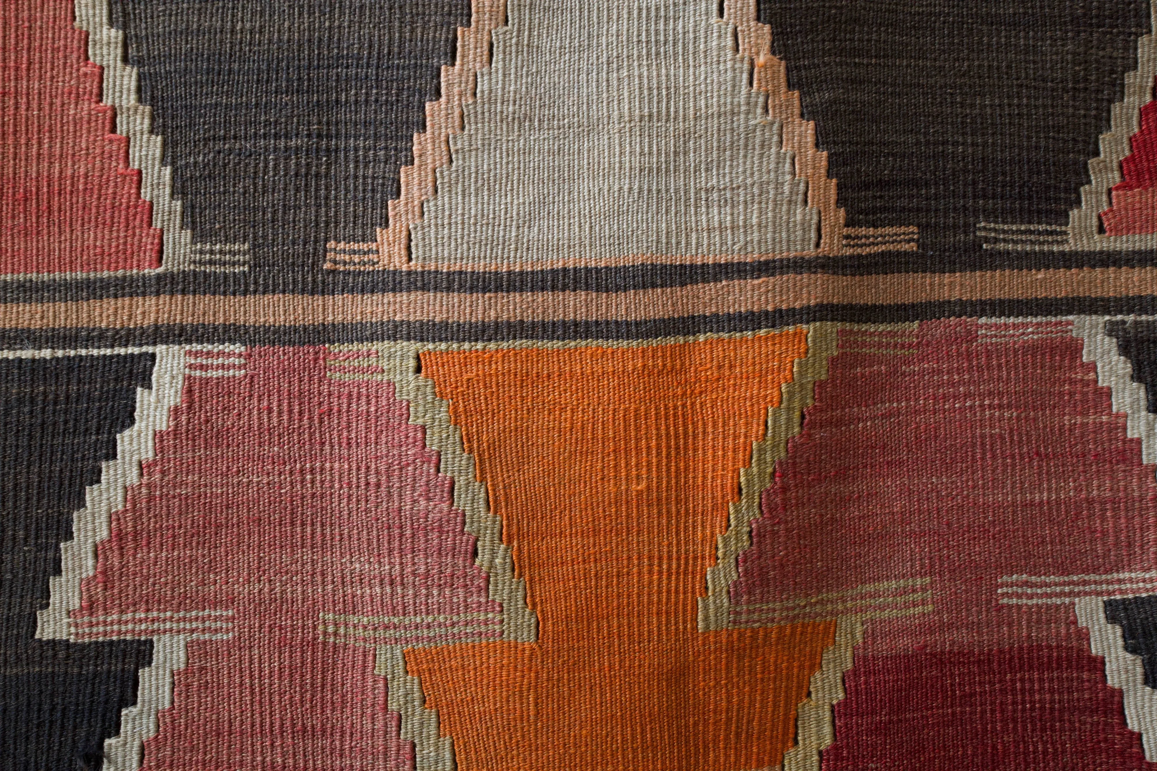 Vintage eastern Anatolian Kilim Rug 4'3"x8'