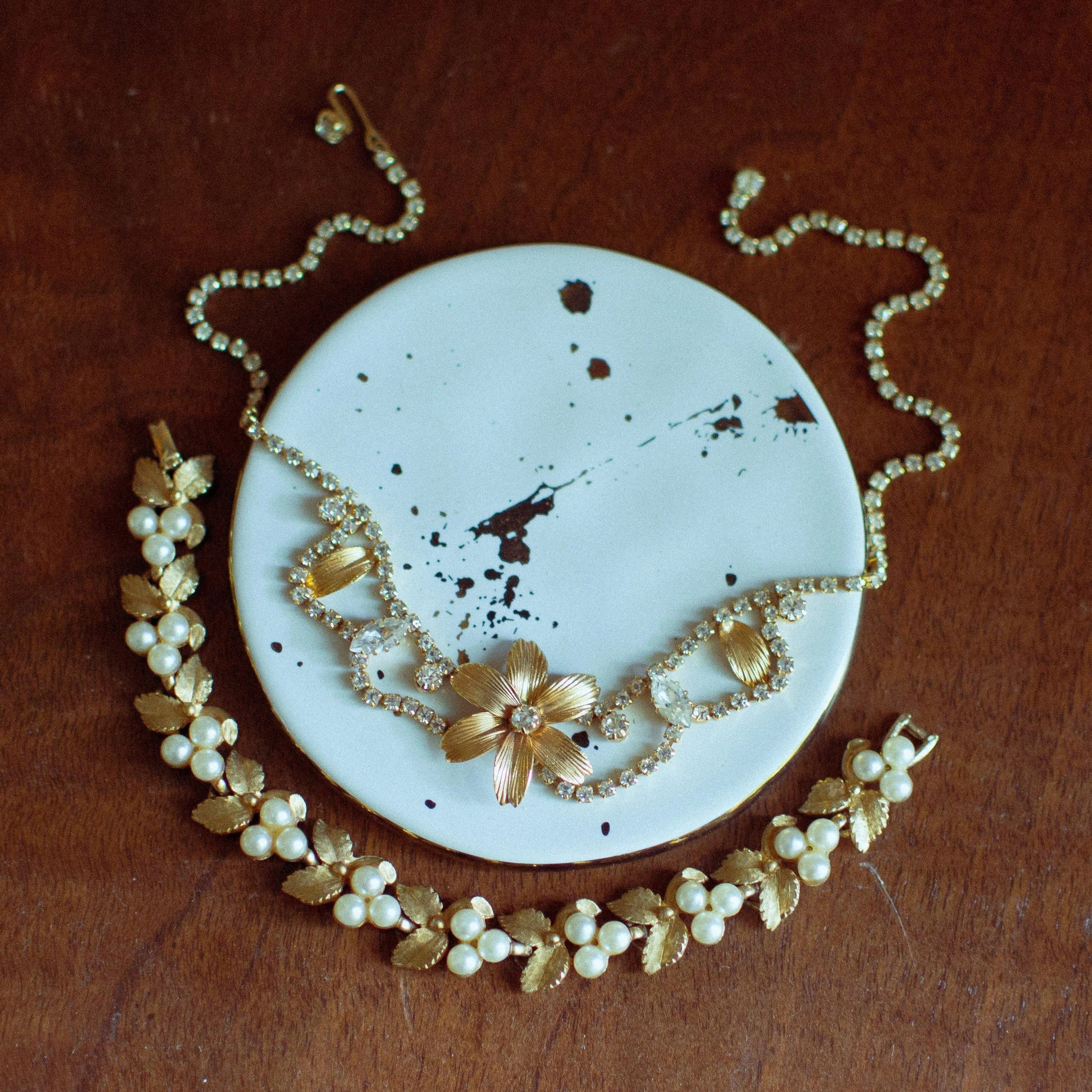 Vintage Flower Necklace with Rhinestones