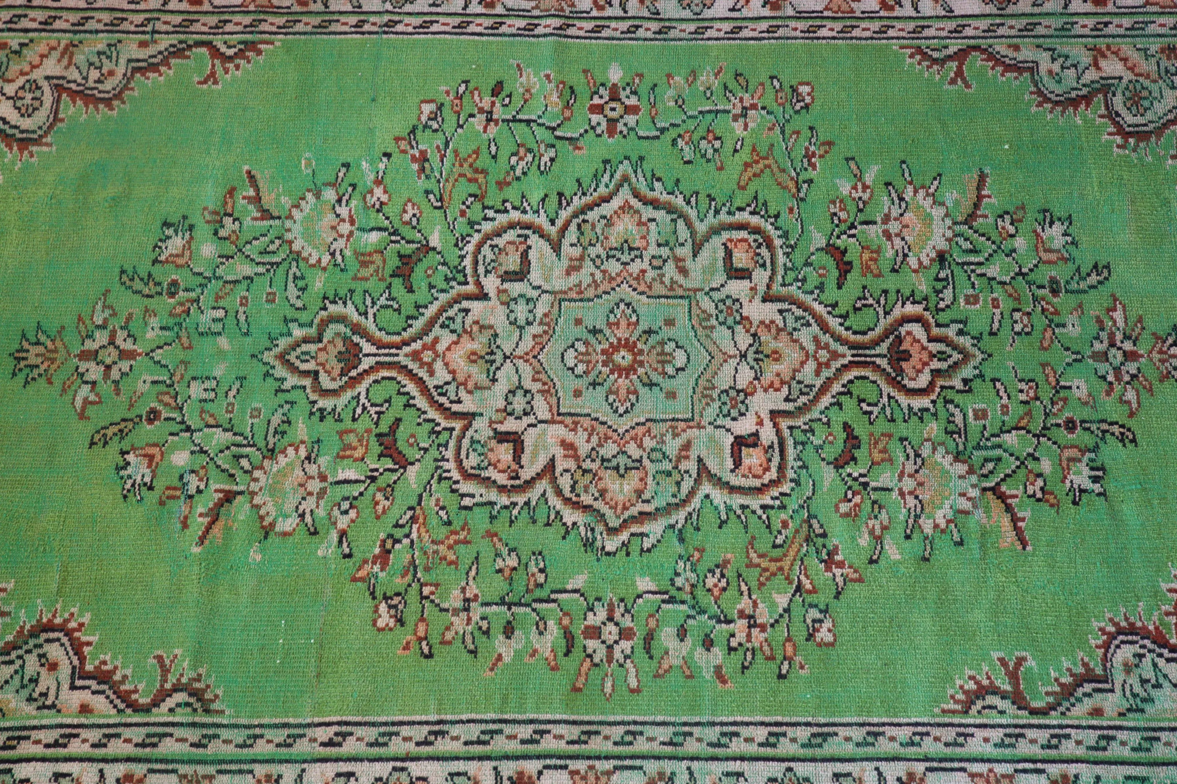 Vintage Isparta Rug 6'x9'10"