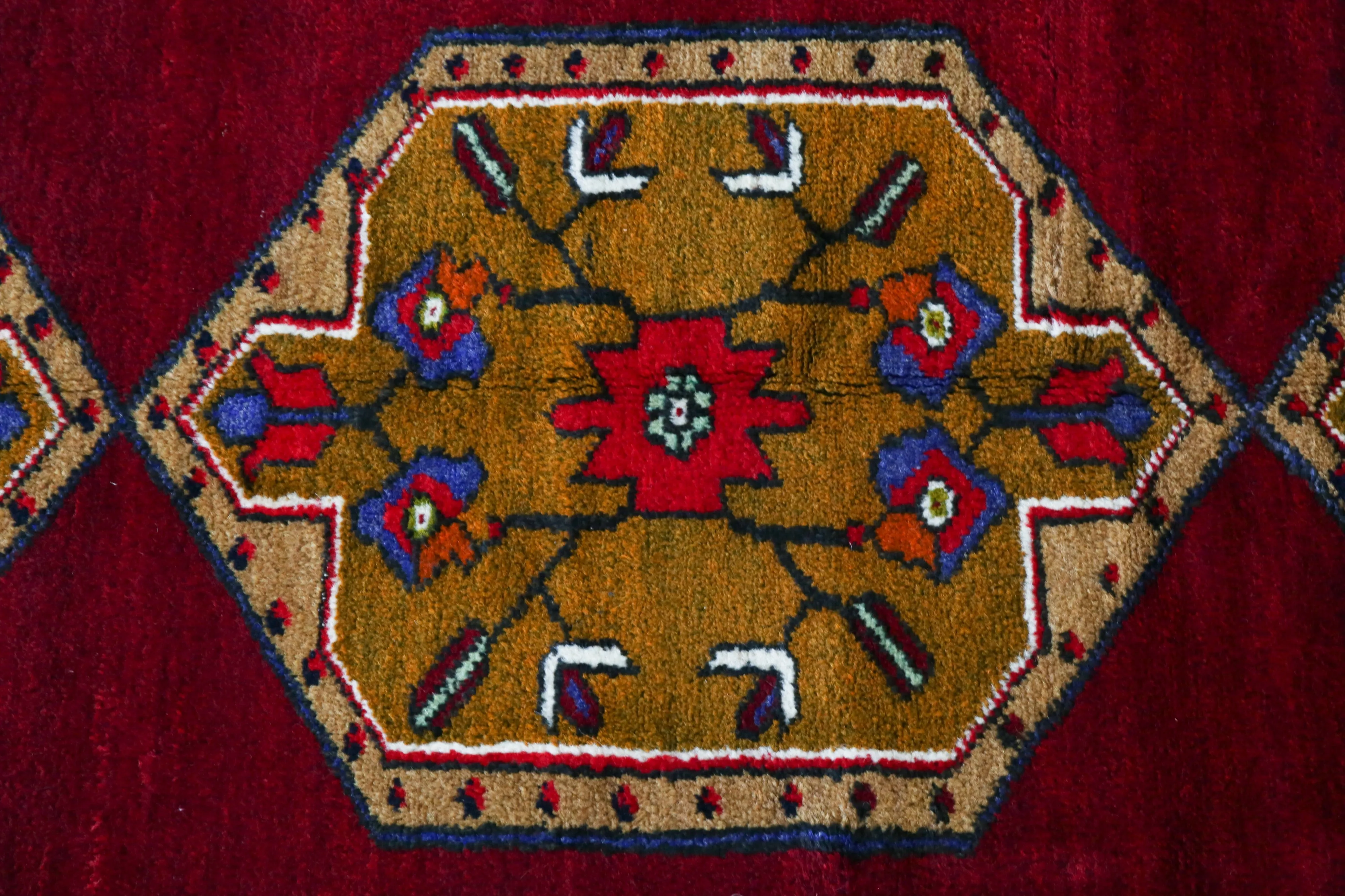 Vintage Kayseri Yahyali Runner 3.3ftx9.8ft