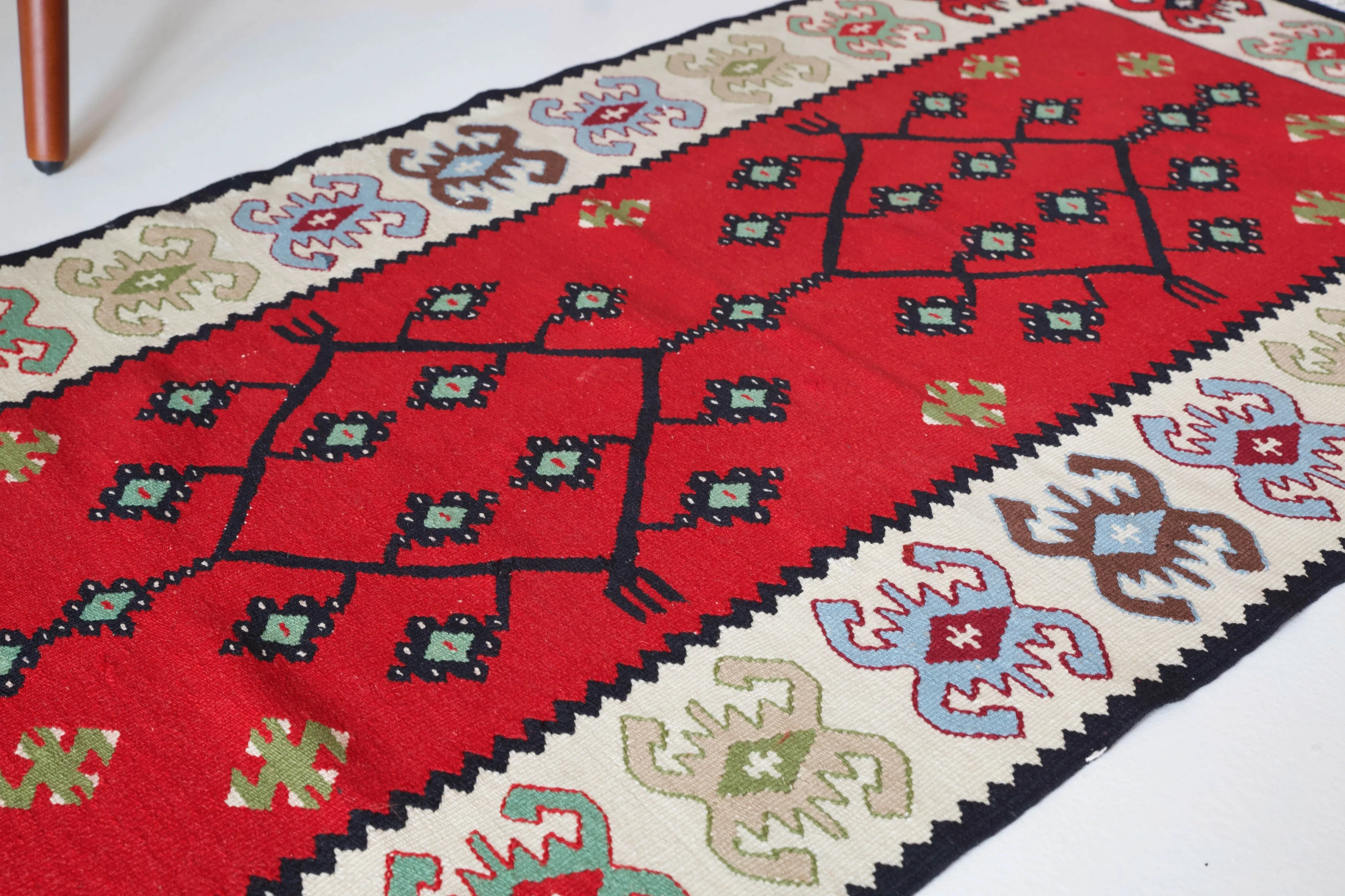 Vintage Mini Turkish Kilim Rug 2'4"x4'8"